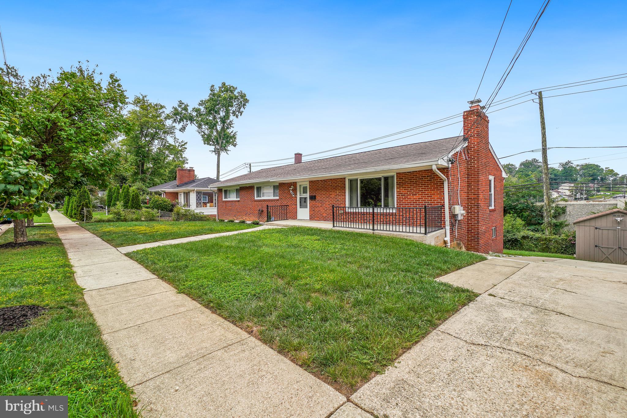 8005 MURRAY HILL DRIVE