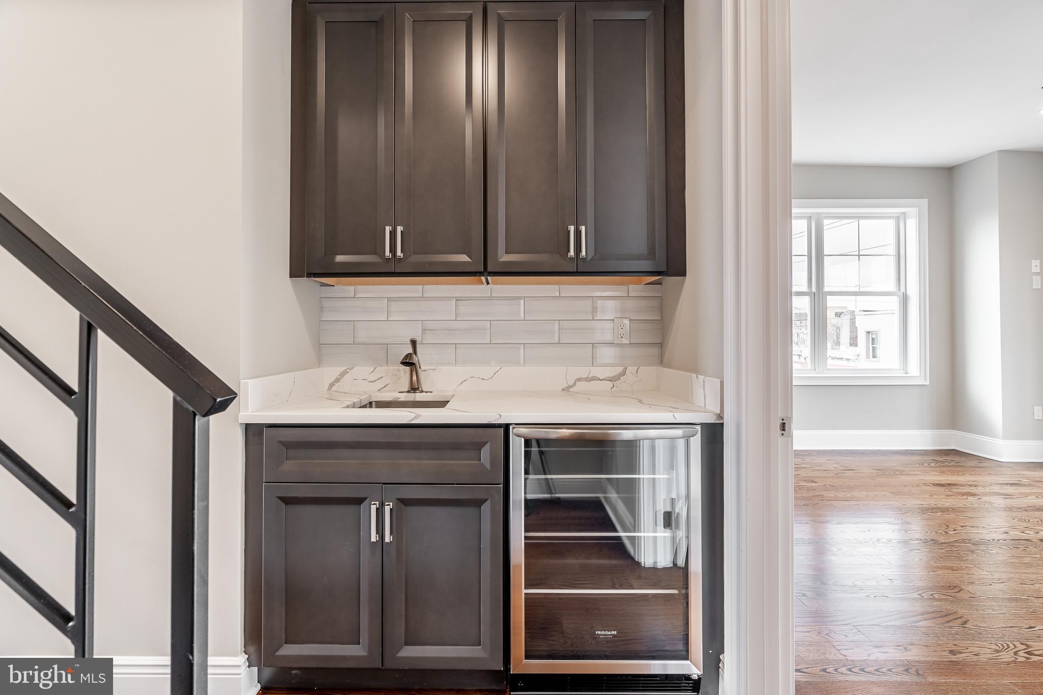 GRADUATE HOSPITAL - Residential