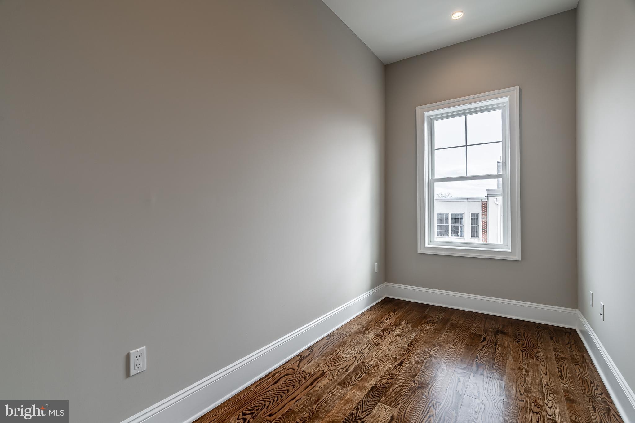 GRADUATE HOSPITAL - Residential