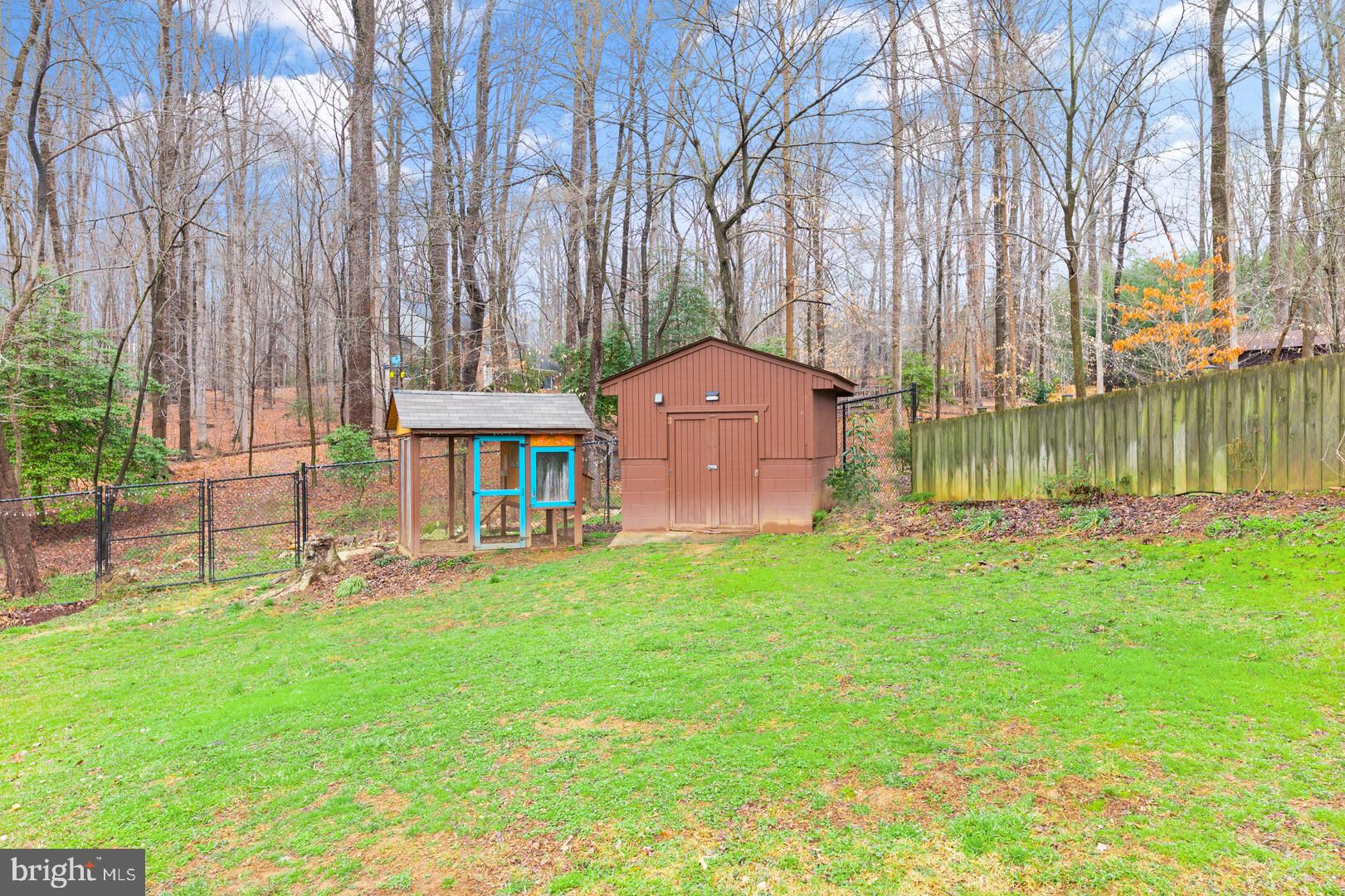 STILLWELL KNOLLS - Residential