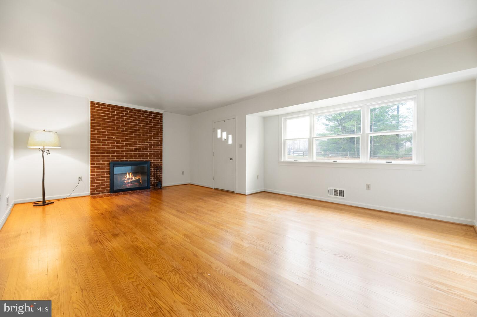 STILLWELL KNOLLS - Residential