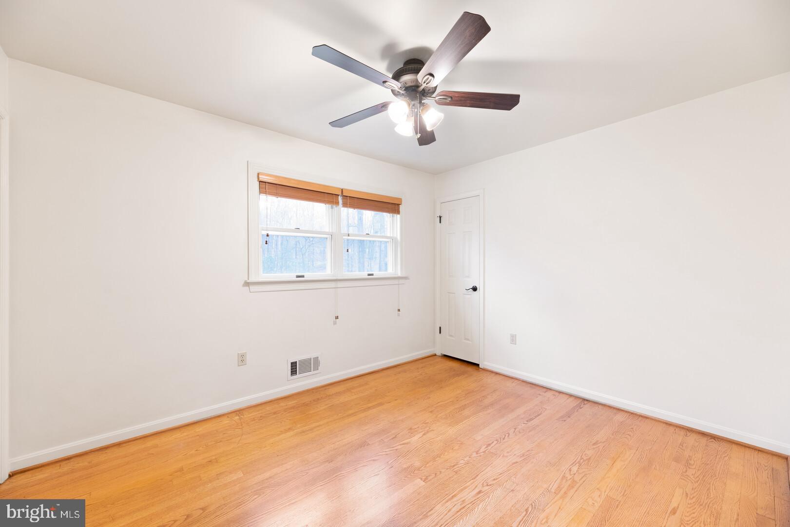 STILLWELL KNOLLS - Residential