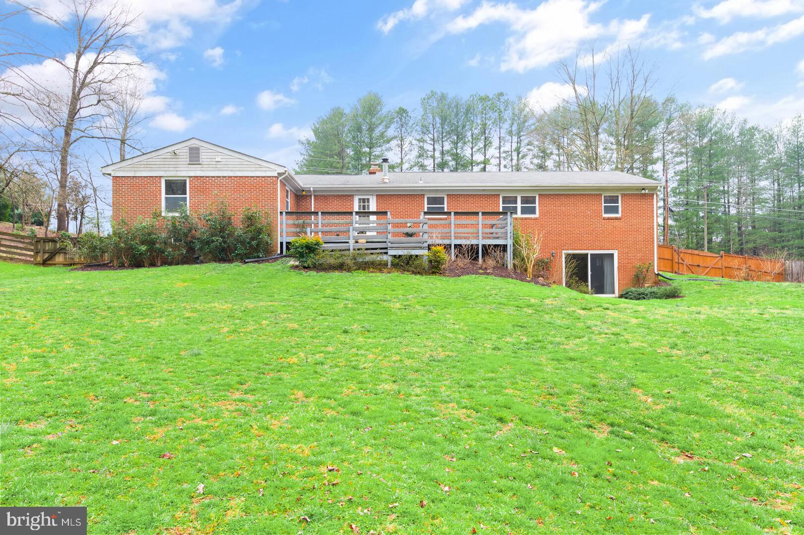 STILLWELL KNOLLS - Residential