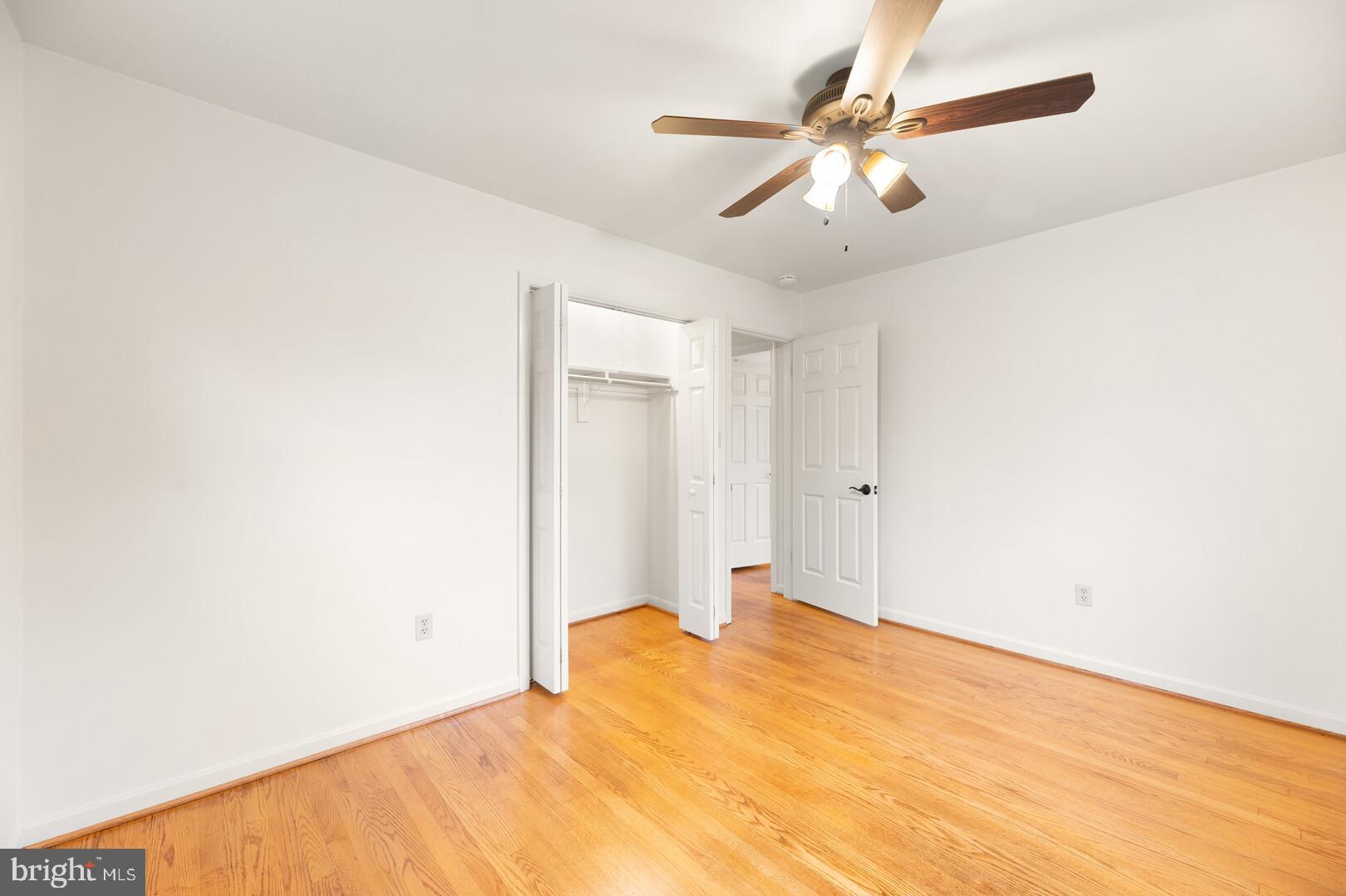 STILLWELL KNOLLS - Residential