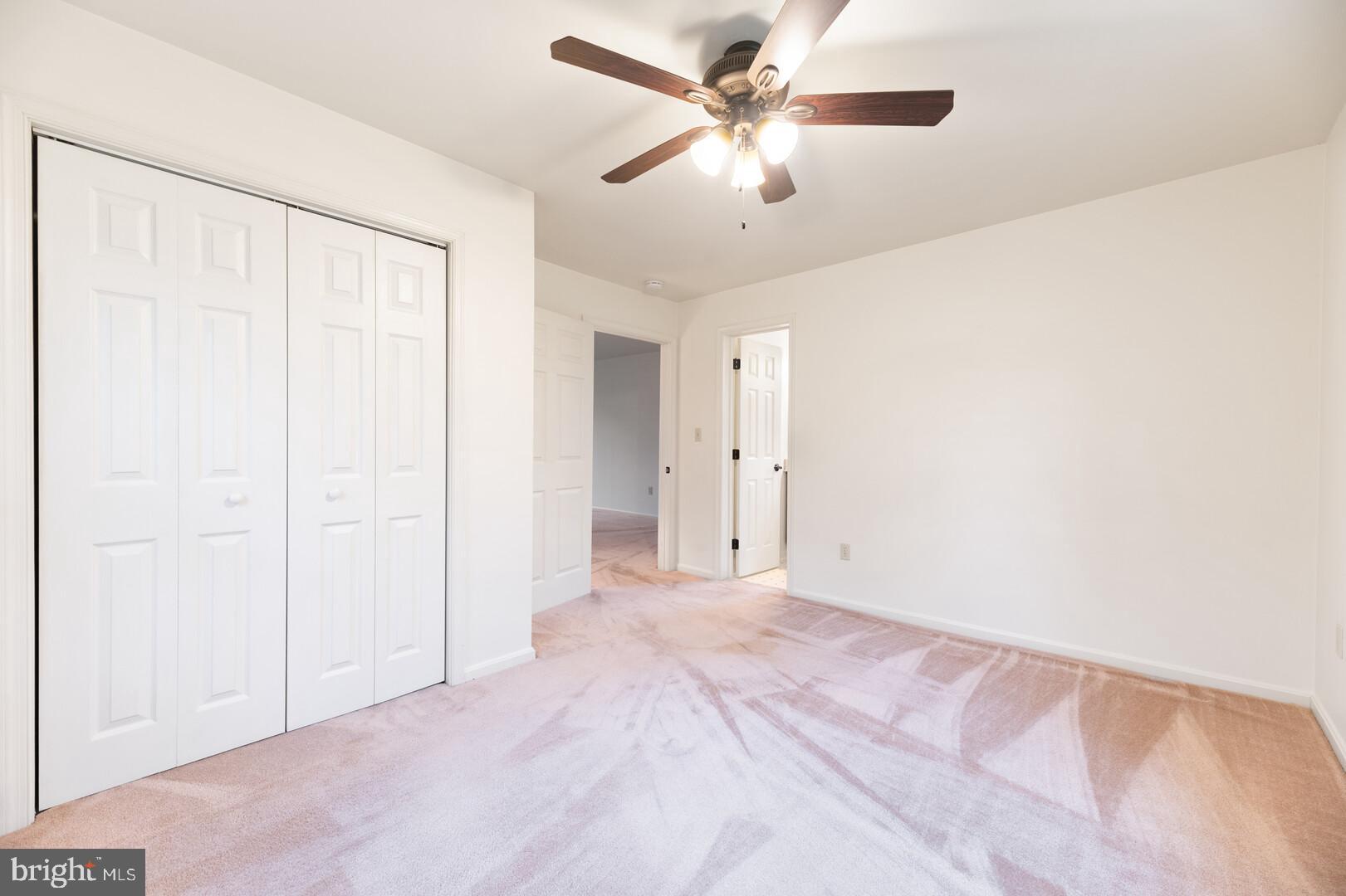 STILLWELL KNOLLS - Residential