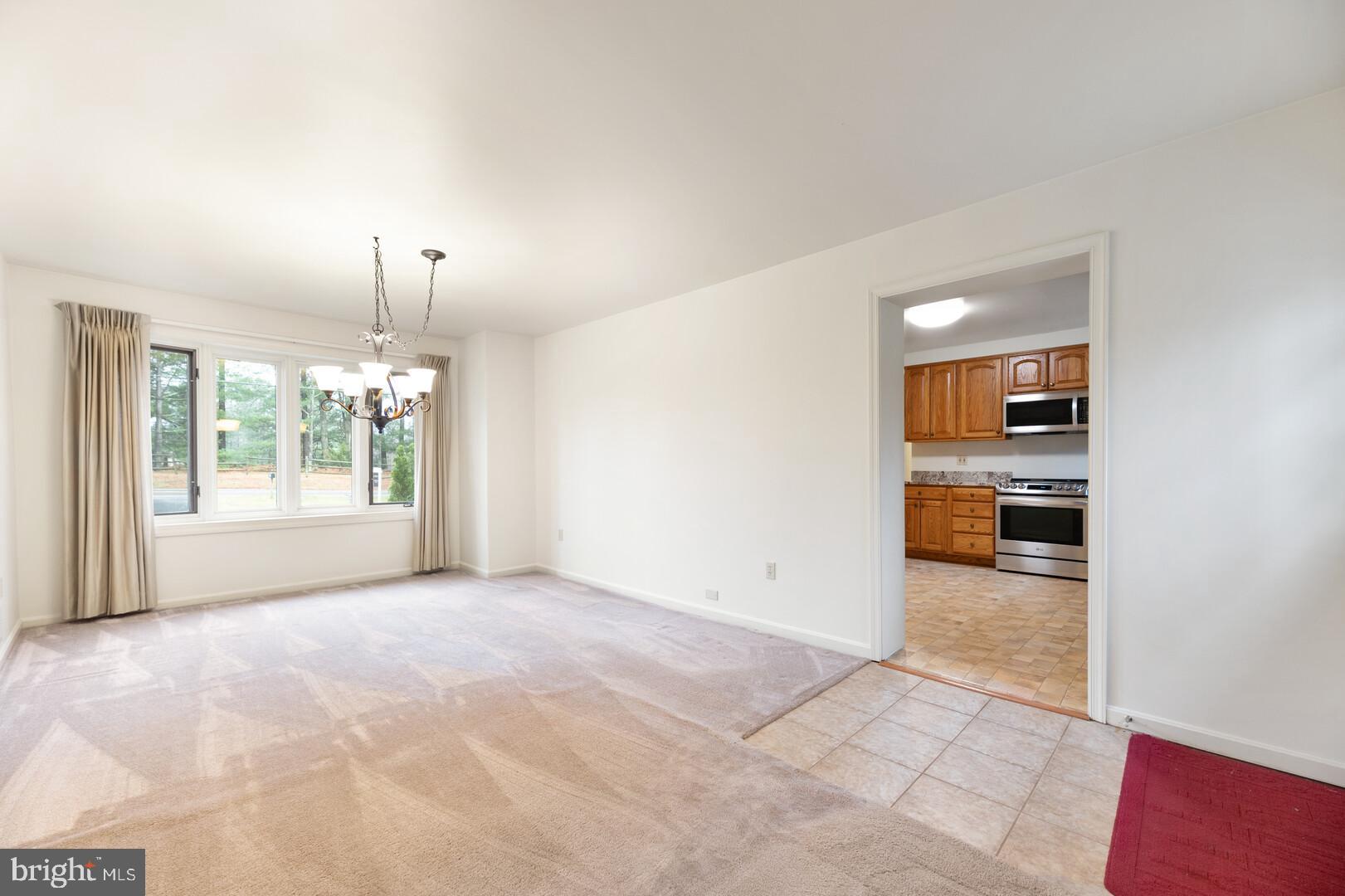 STILLWELL KNOLLS - Residential