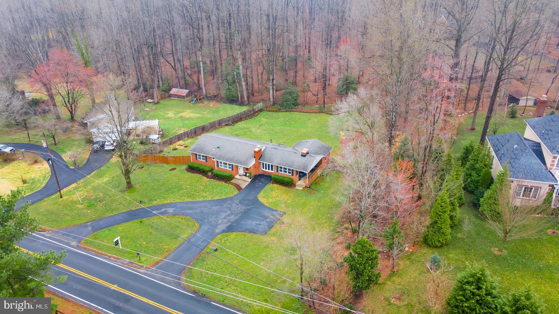 STILLWELL KNOLLS - Residential