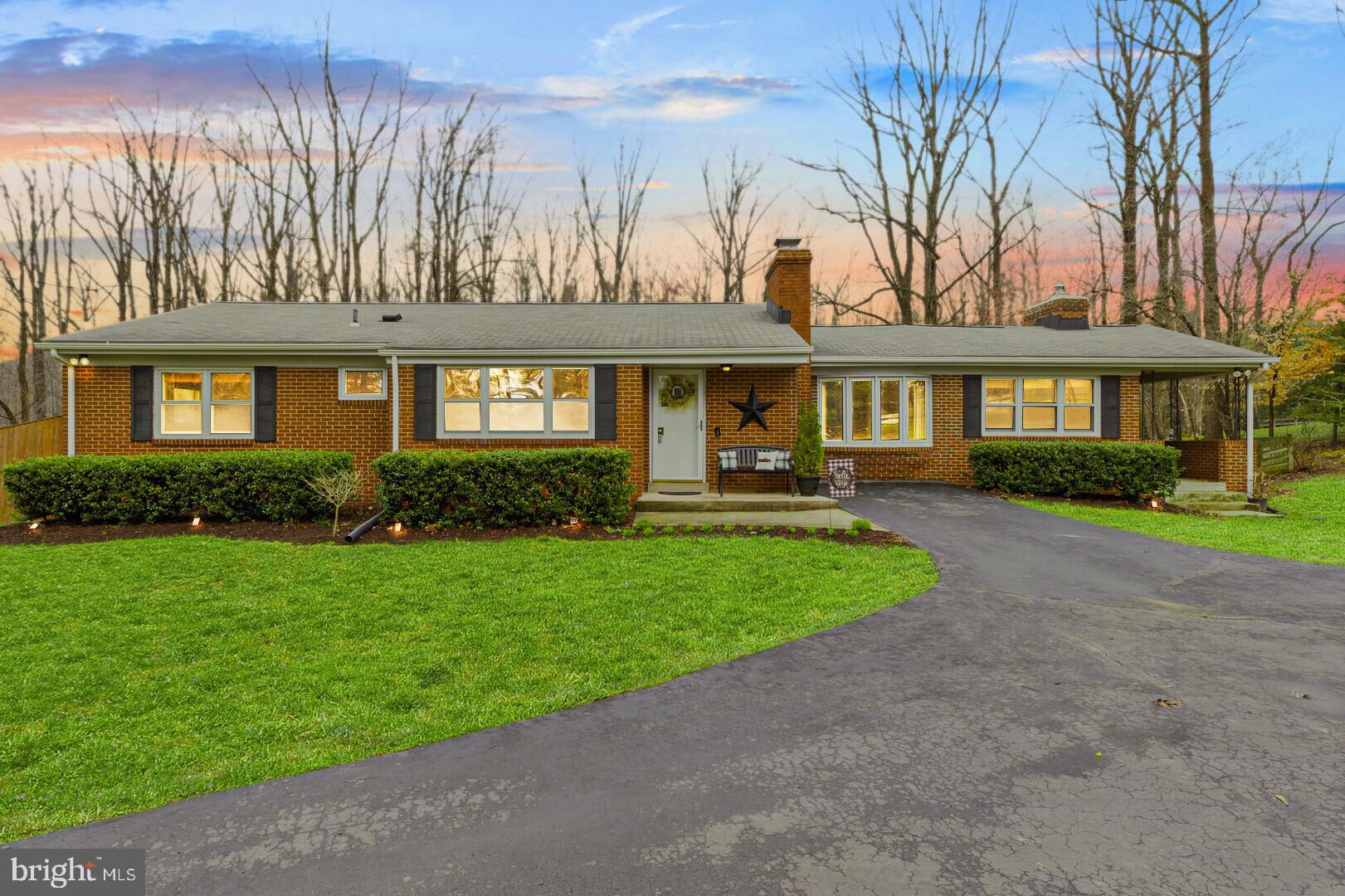 STILLWELL KNOLLS - Residential