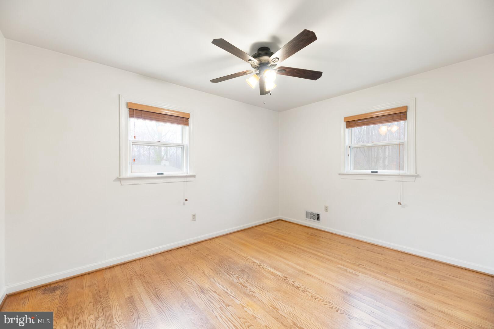 STILLWELL KNOLLS - Residential