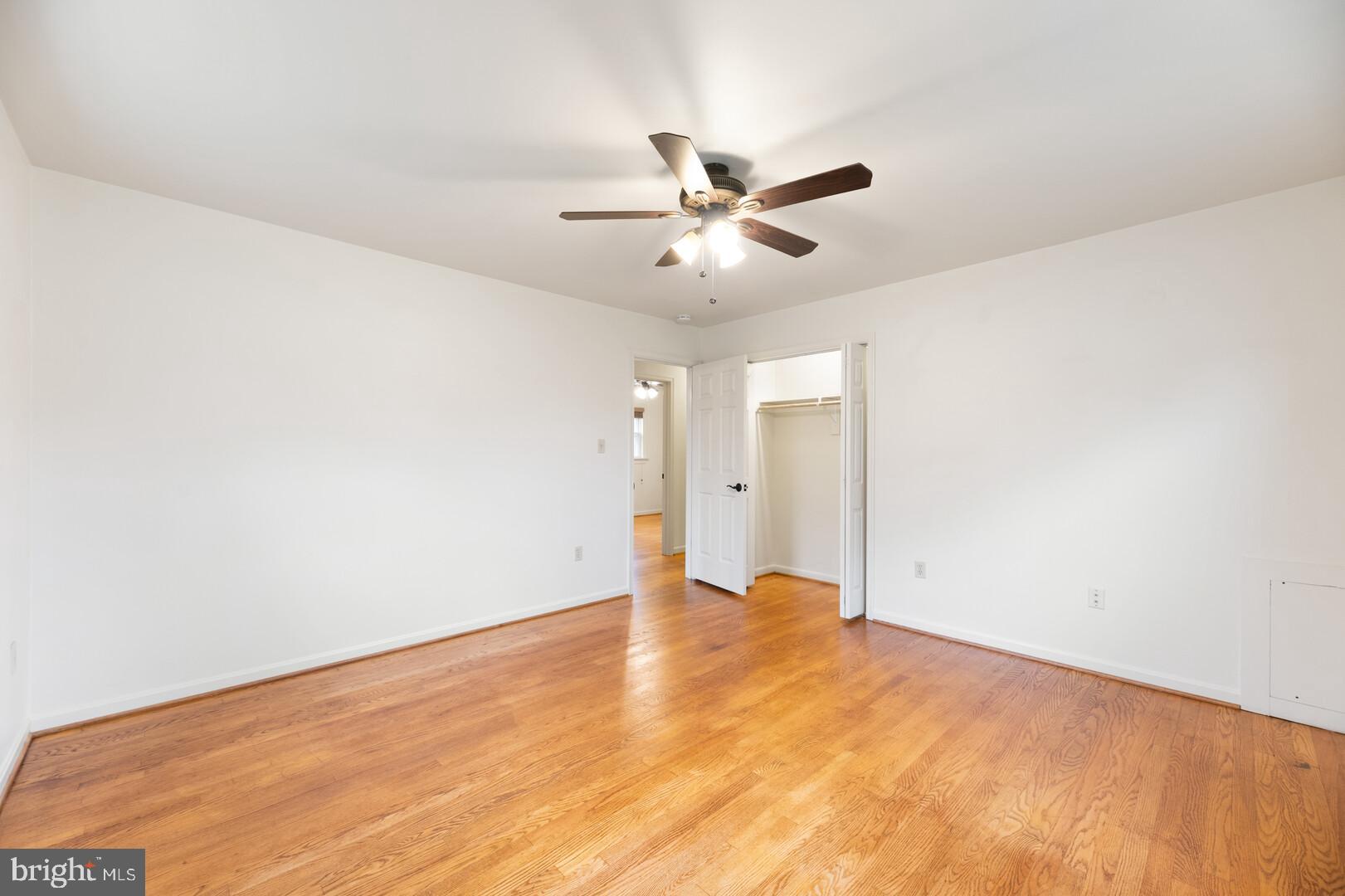 STILLWELL KNOLLS - Residential