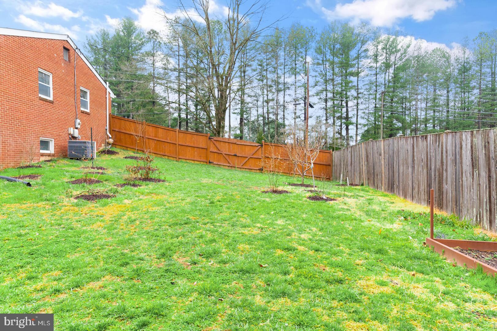 STILLWELL KNOLLS - Residential