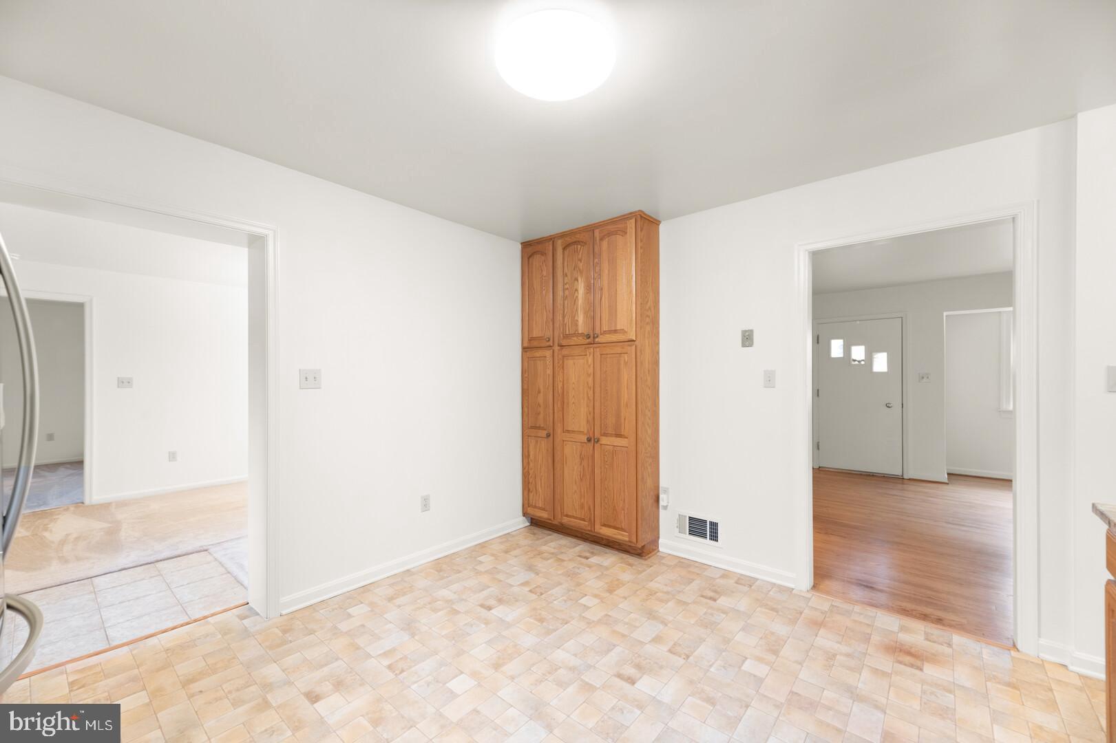 STILLWELL KNOLLS - Residential