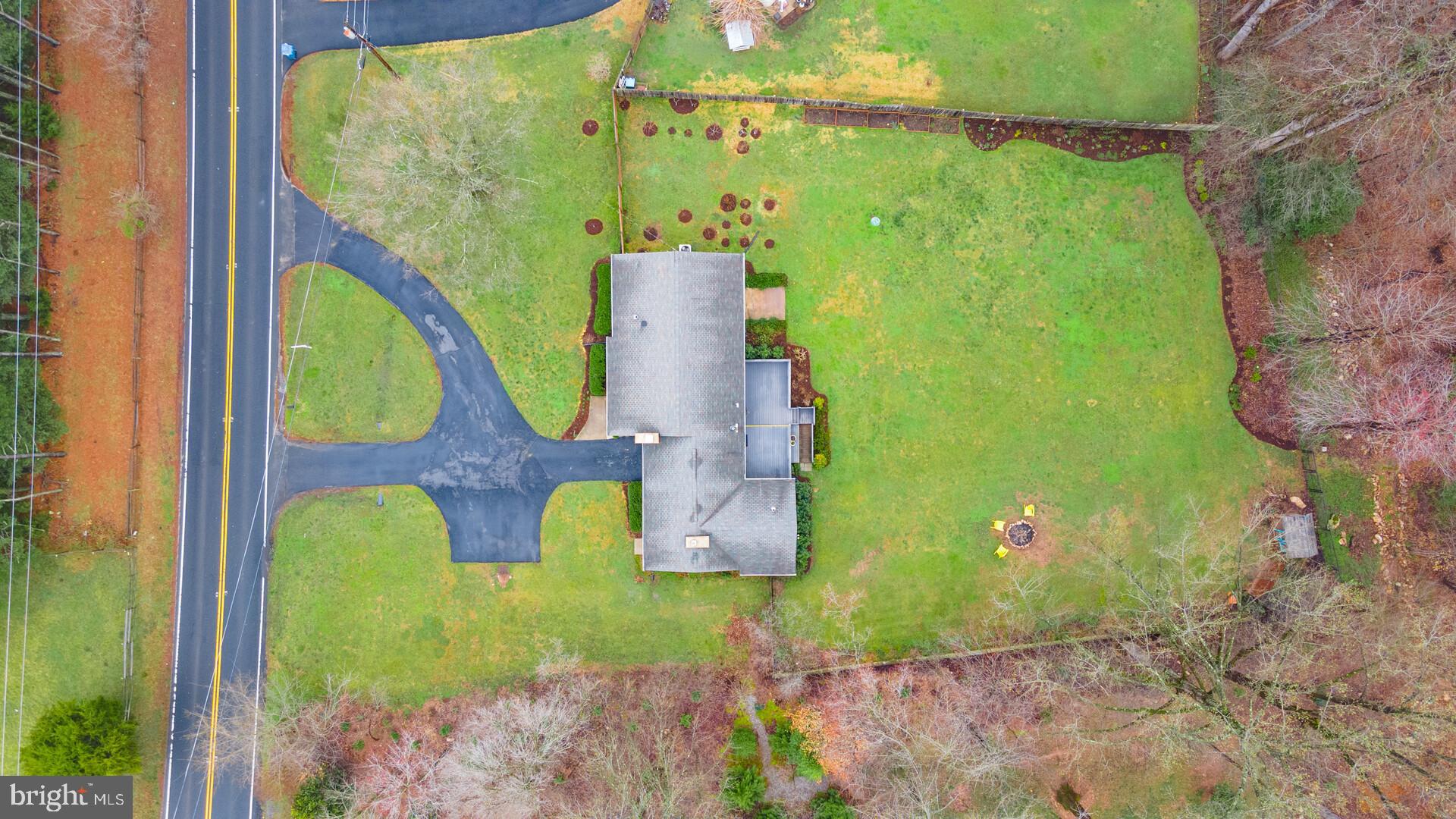 STILLWELL KNOLLS - Residential