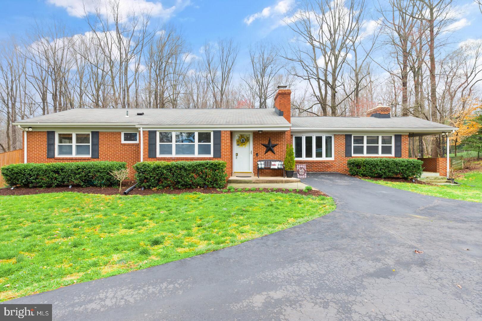 STILLWELL KNOLLS - Residential