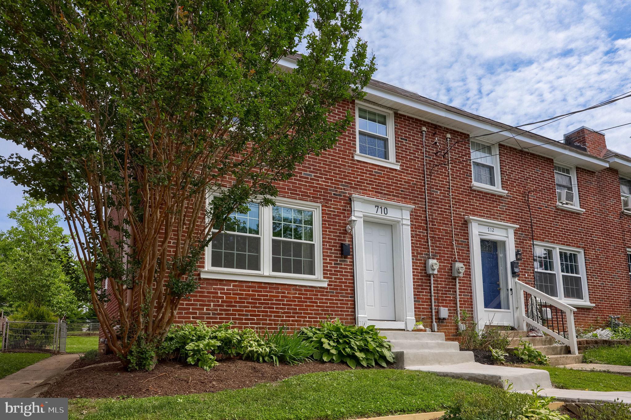 710 POPLAR STREET