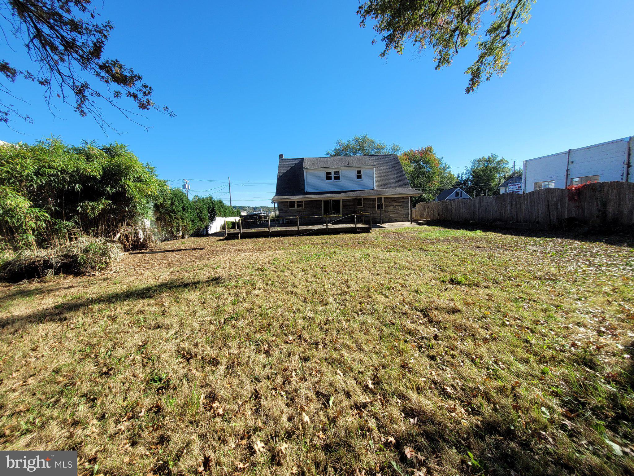 17 W MAPLE AVENUE