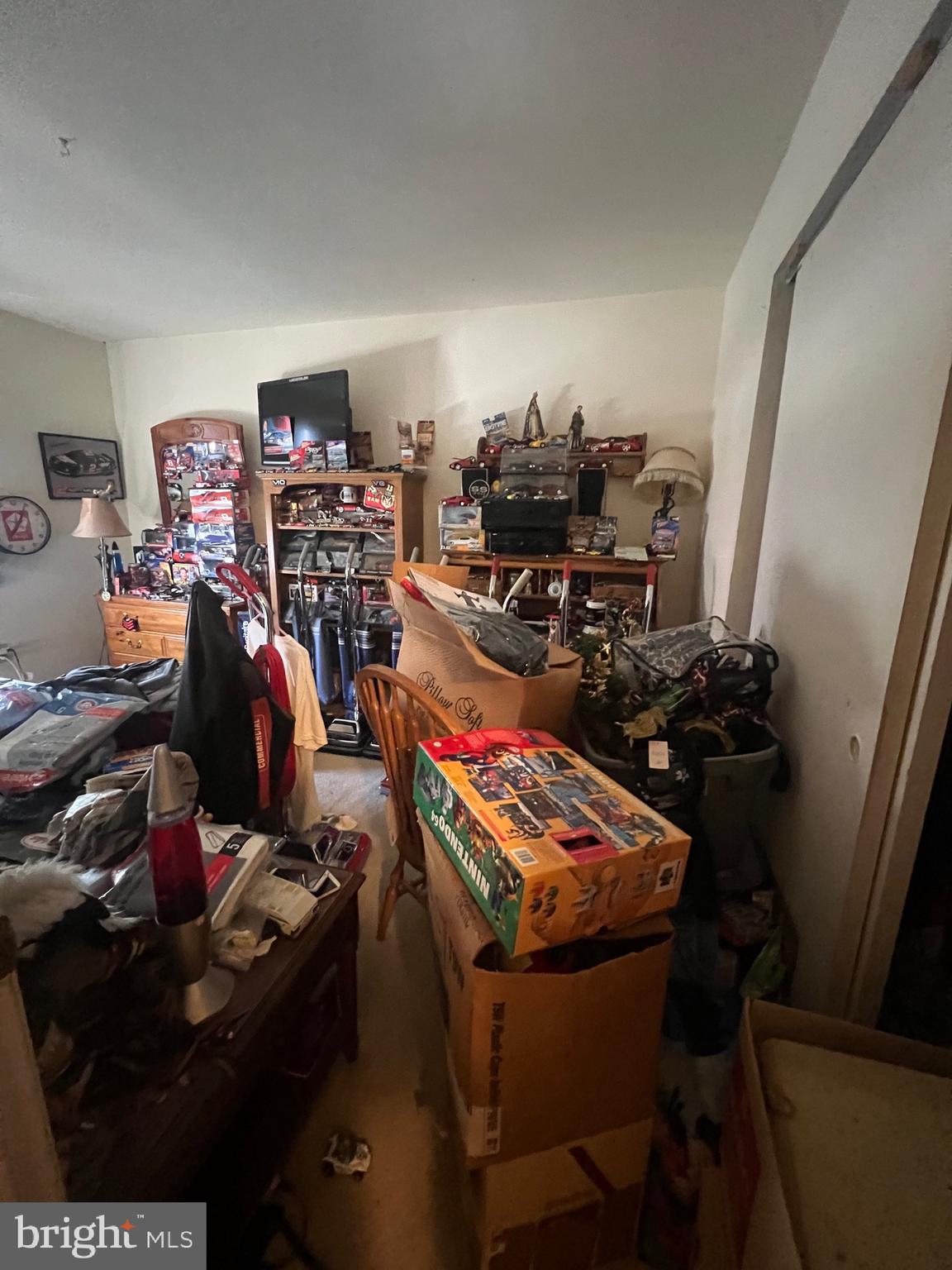 HAMPSTEAD - Residential