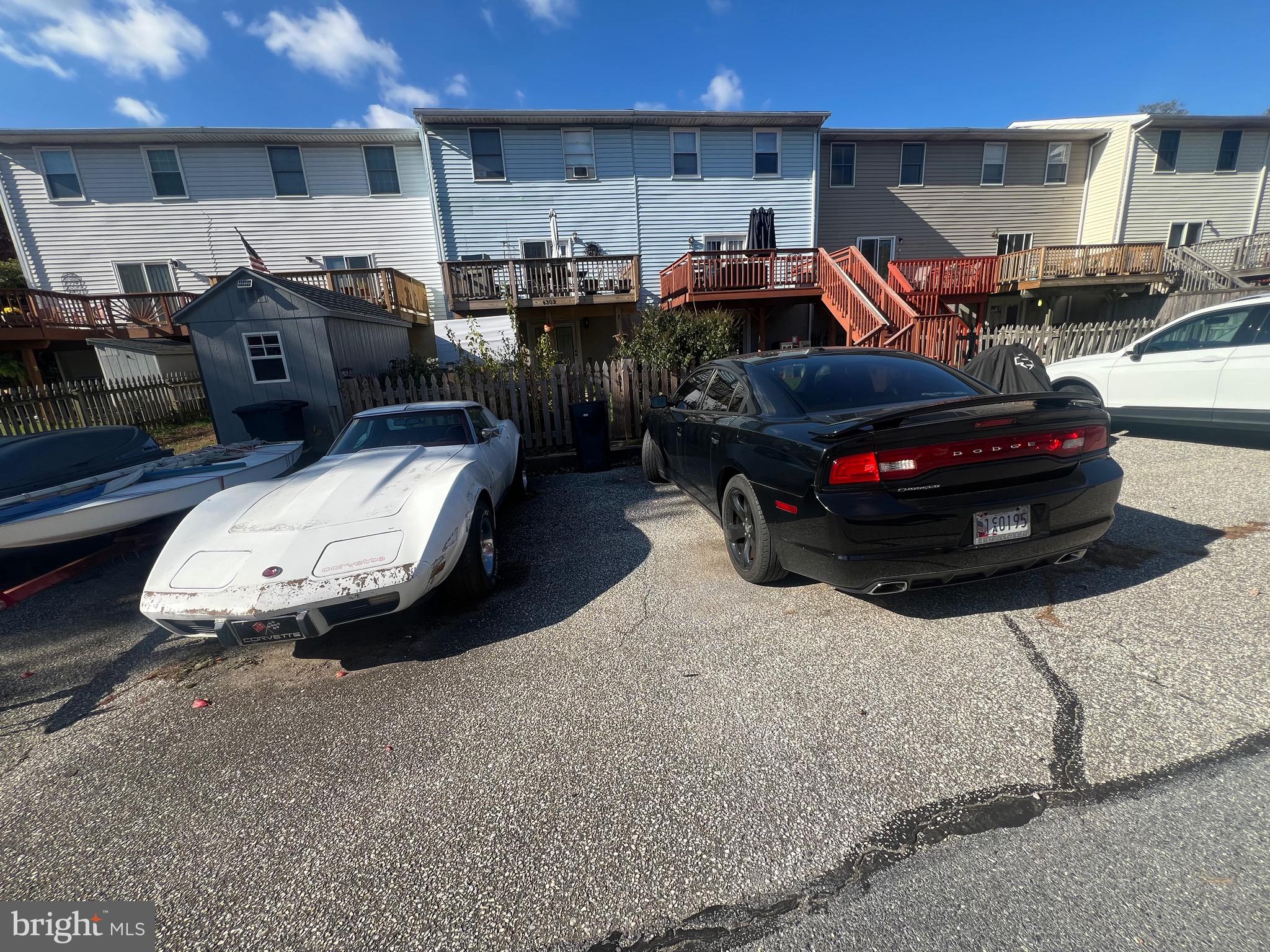 HAMPSTEAD - Residential