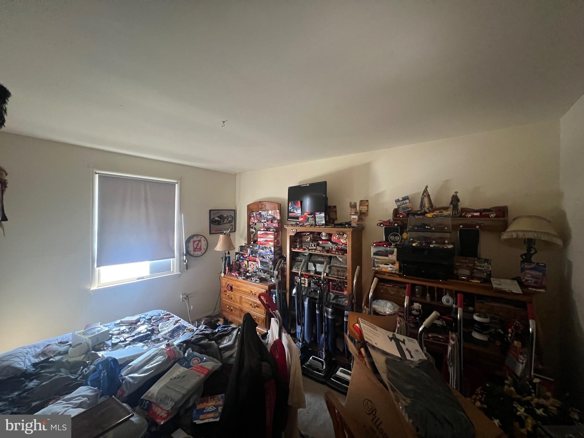 HAMPSTEAD - Residential