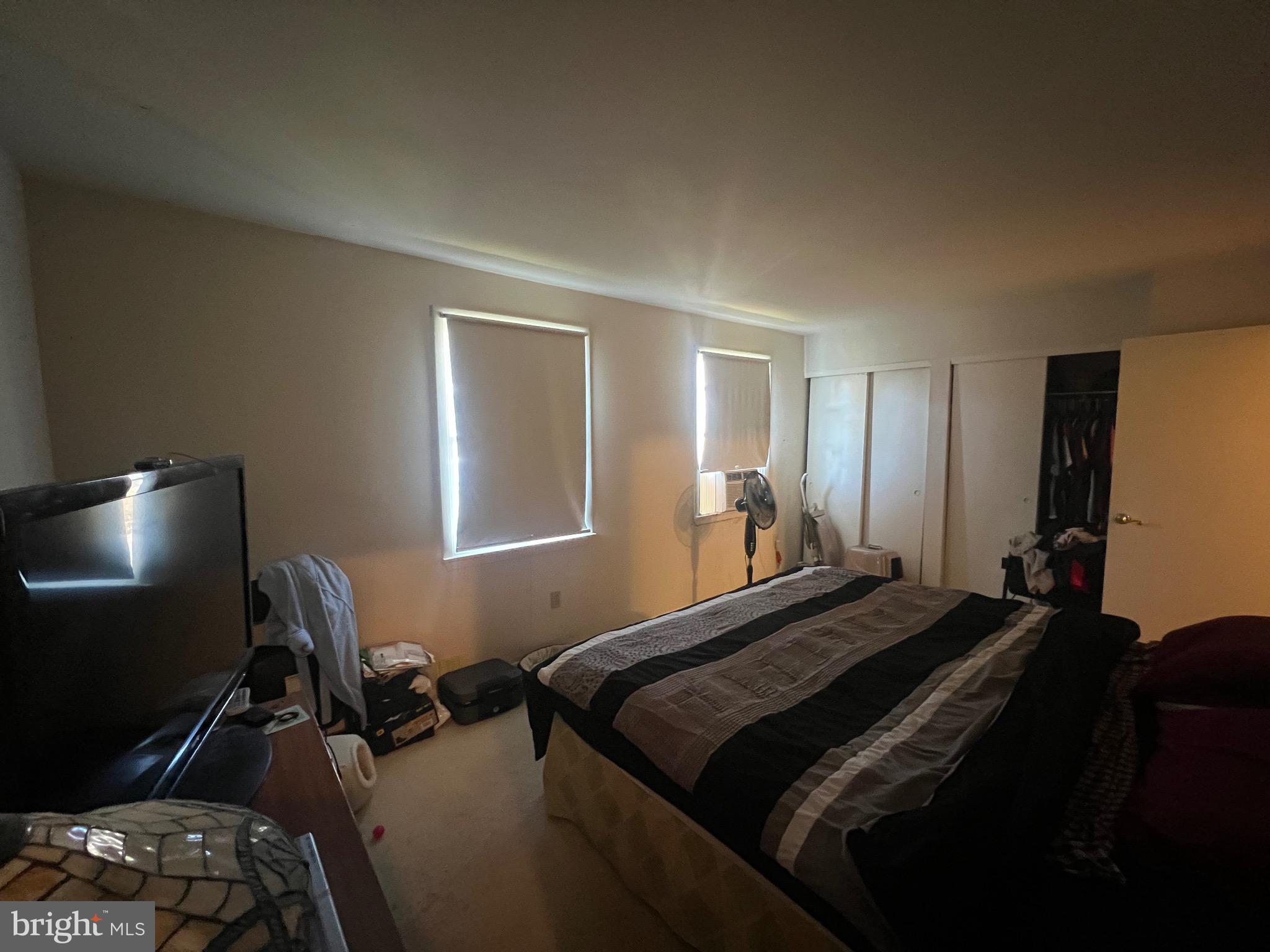 HAMPSTEAD - Residential