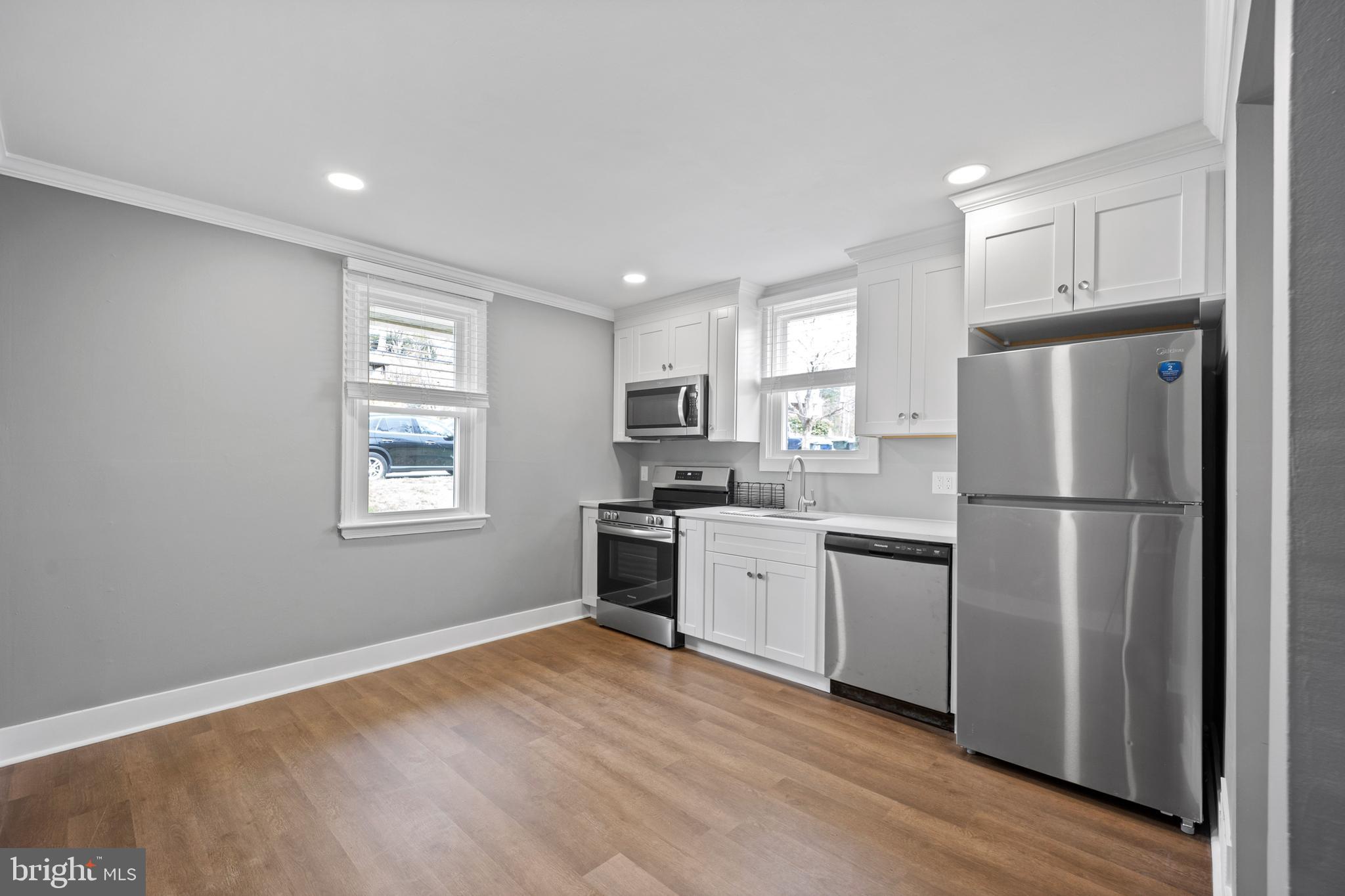 GLENSIDE - Residential Lease