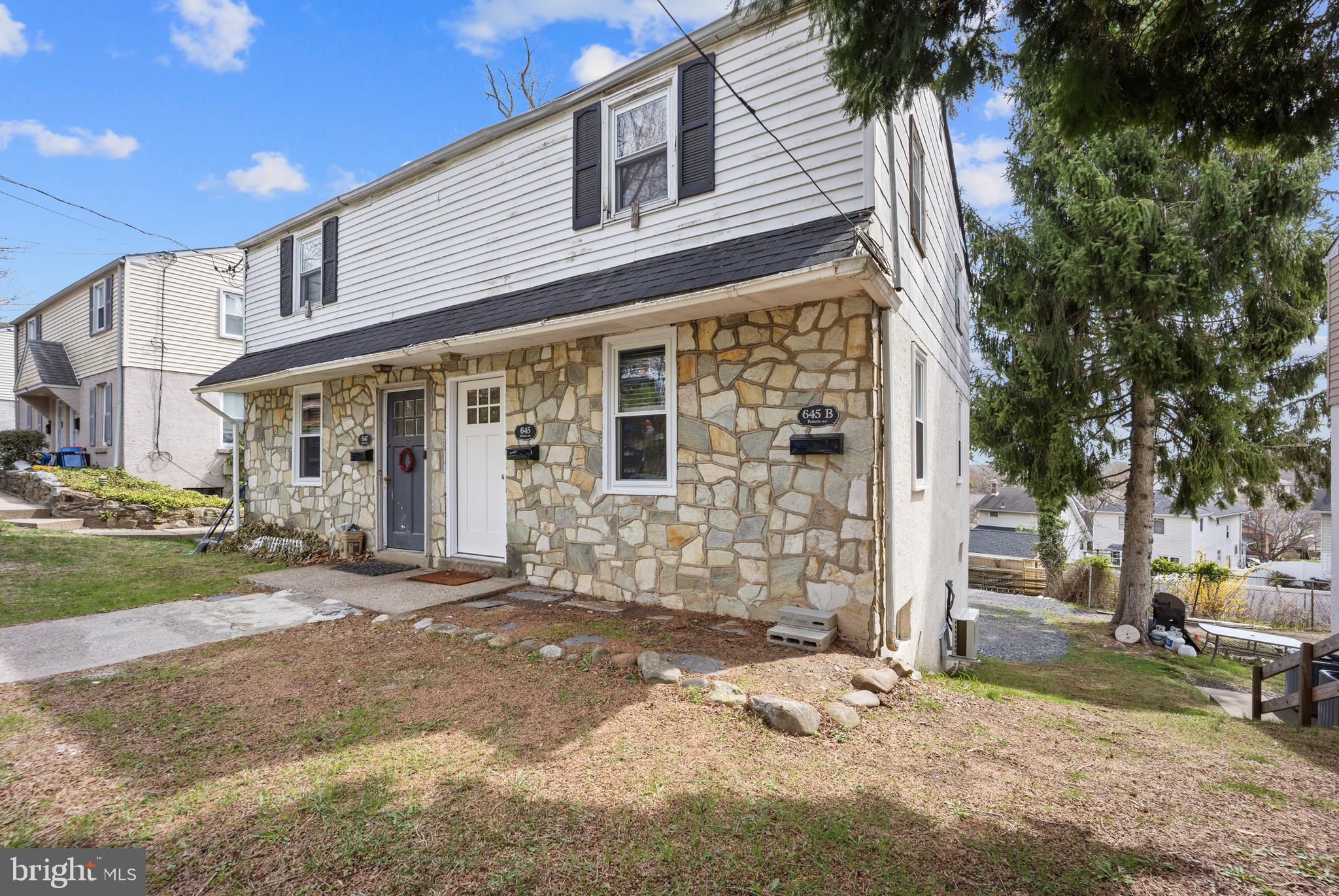 GLENSIDE - Residential Lease