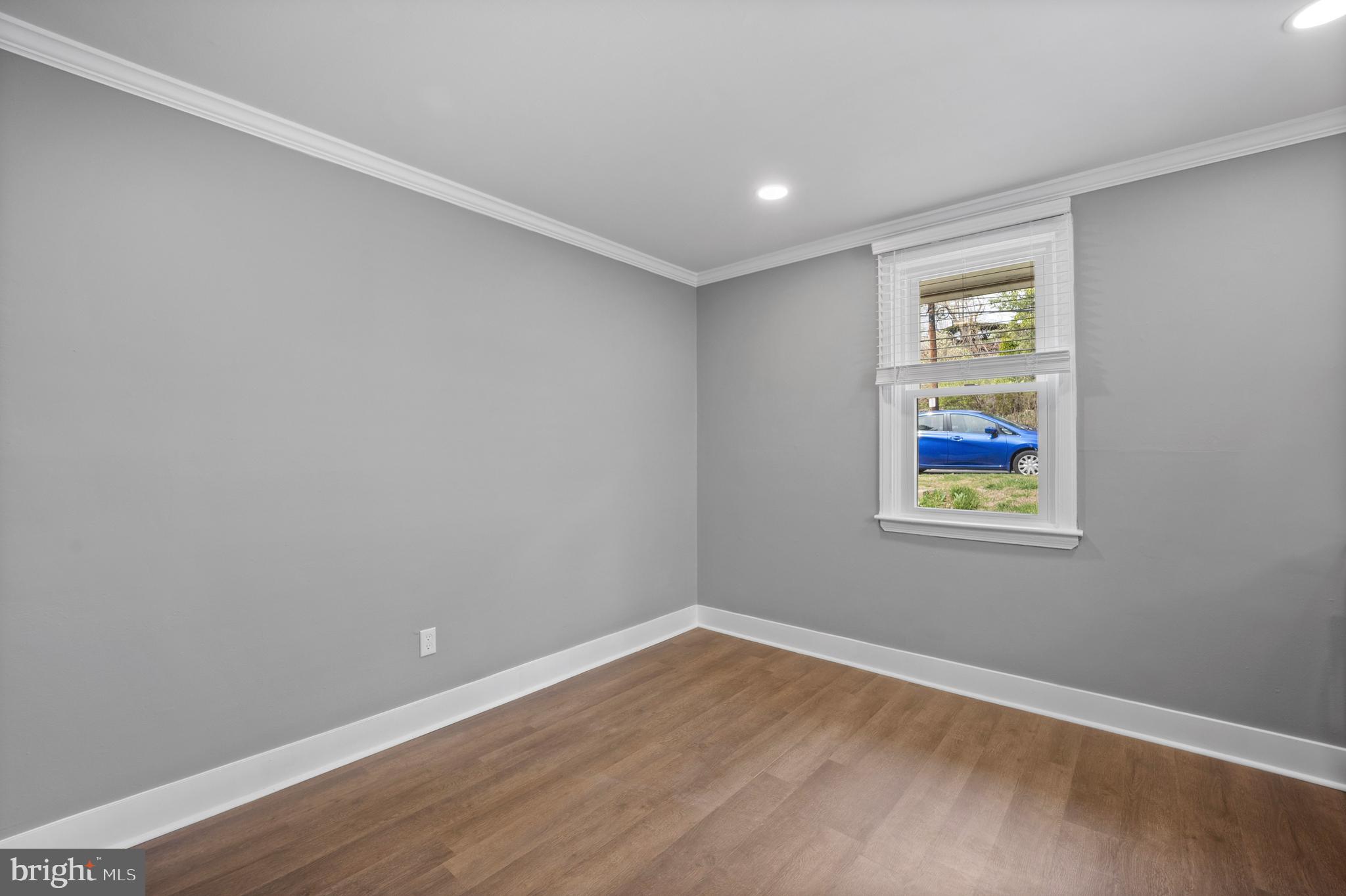 GLENSIDE - Residential Lease