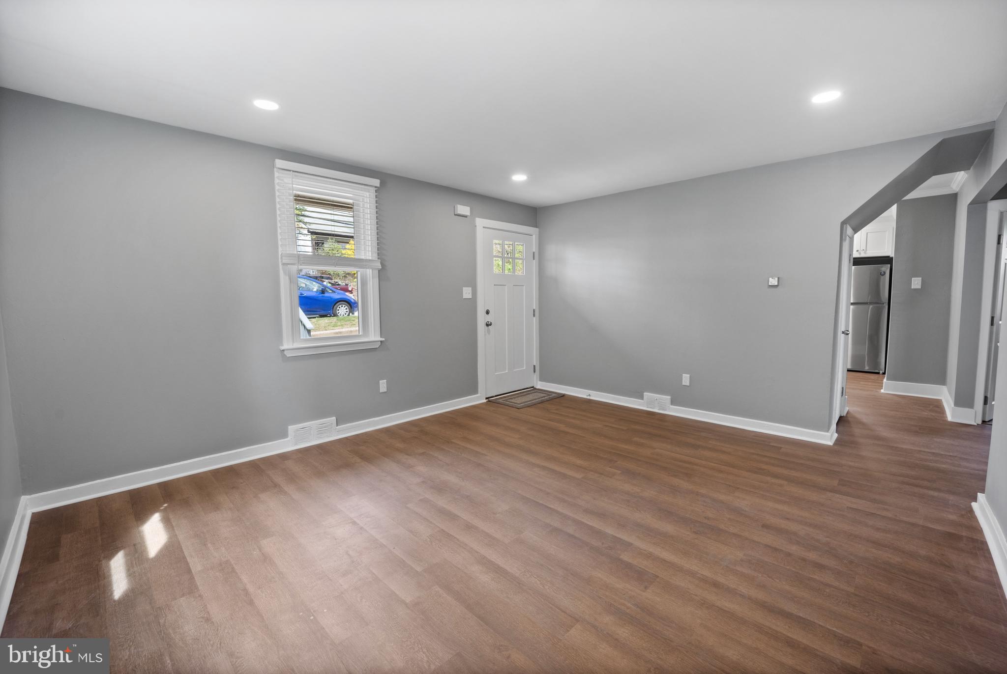 GLENSIDE - Residential Lease