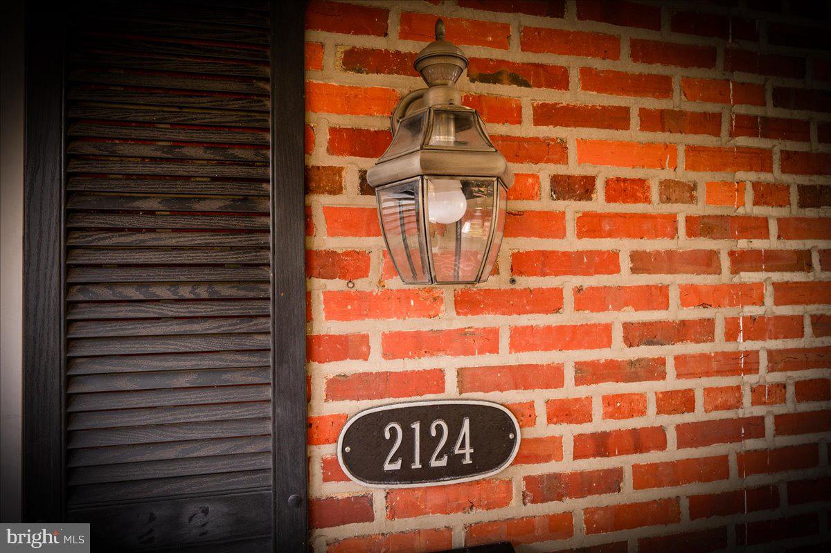 2124 GILLES STREET