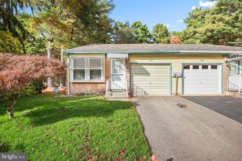 Townhouse For Sale - 153 Sunset Road<br/> WHITING, NJ 08759