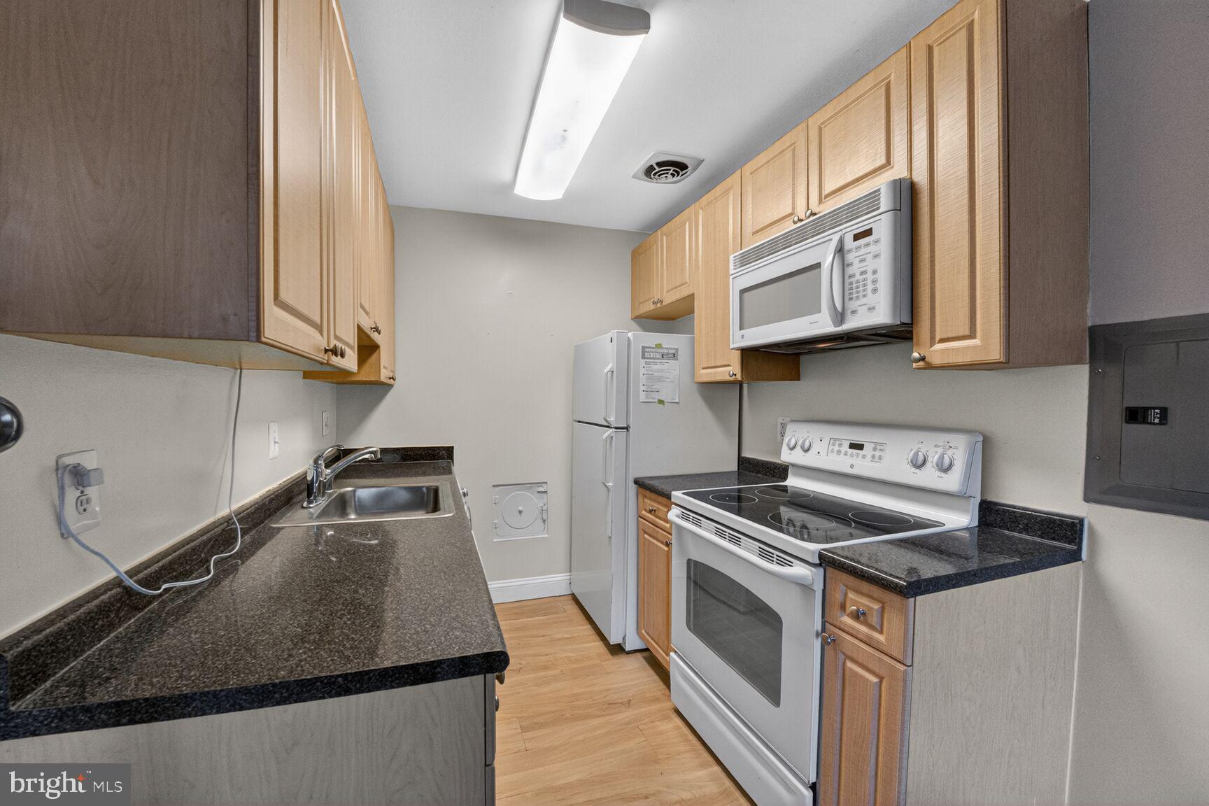 THE FAIRMONT 5601 CONDO - Residential