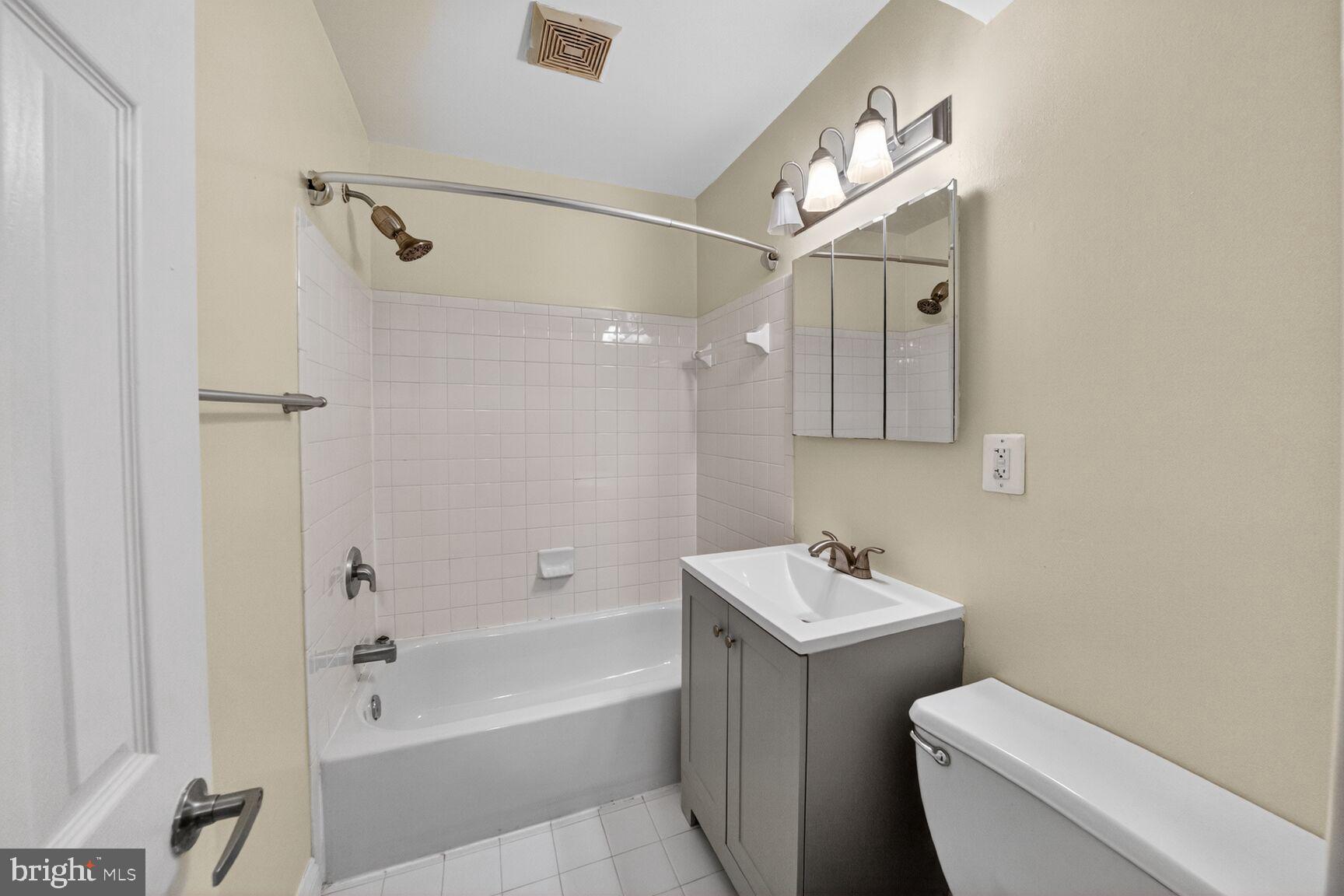 THE FAIRMONT 5601 CONDO - Residential