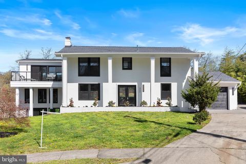 2100 S PIERCE STREET ARLINGTON VA 22202