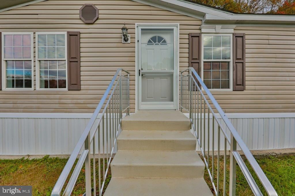 Photo of 104 Kaysea Lane, LEHIGHTON, PA 18235 (MLS # PACC2006826)