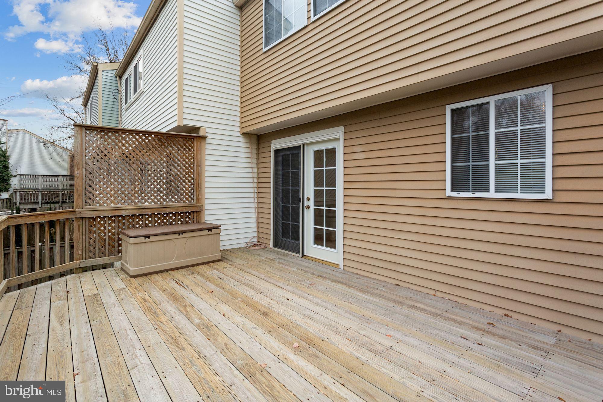 MONTIVIDEO SQUARE - Residential Lease