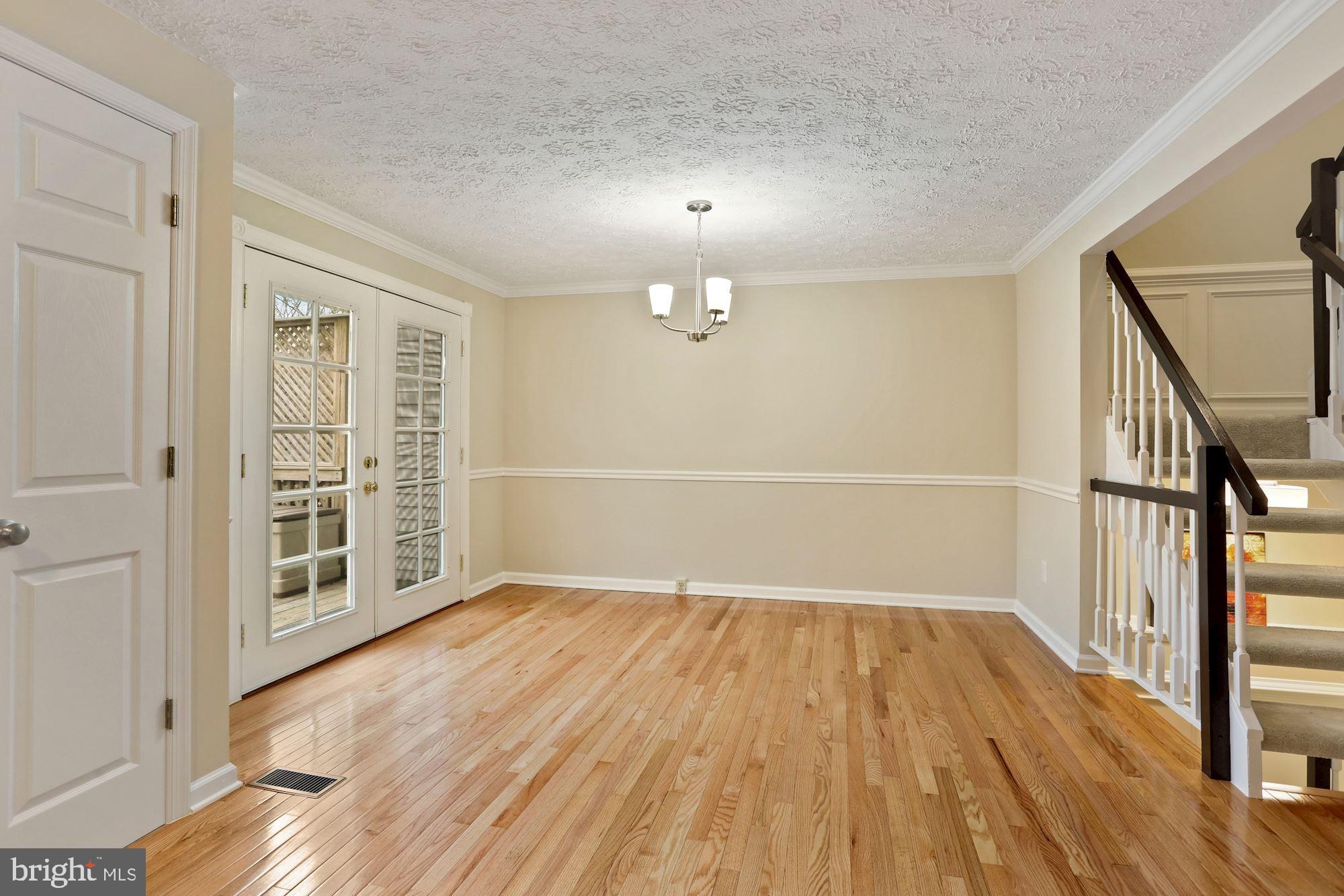 MONTIVIDEO SQUARE - Residential Lease