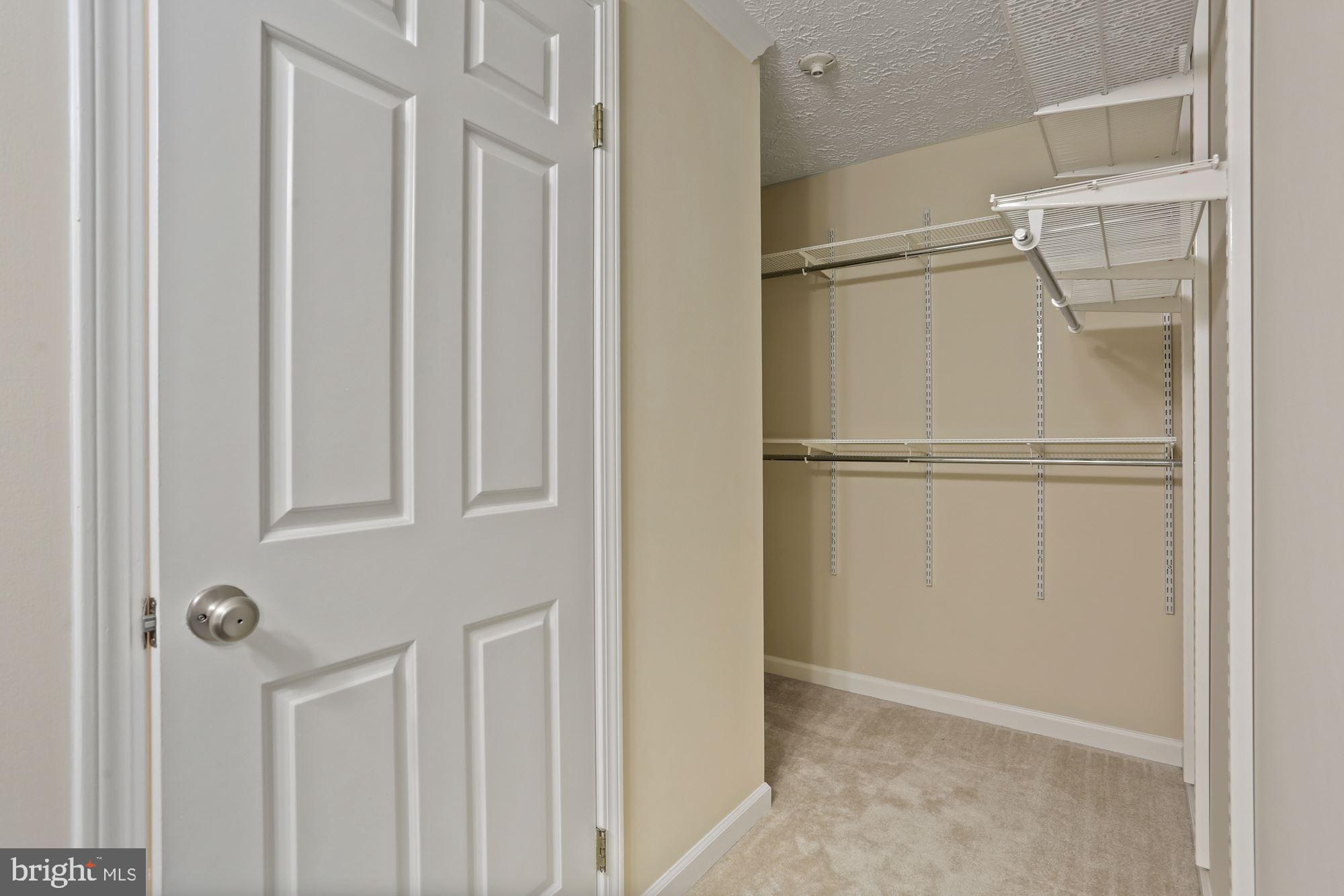 MONTIVIDEO SQUARE - Residential Lease