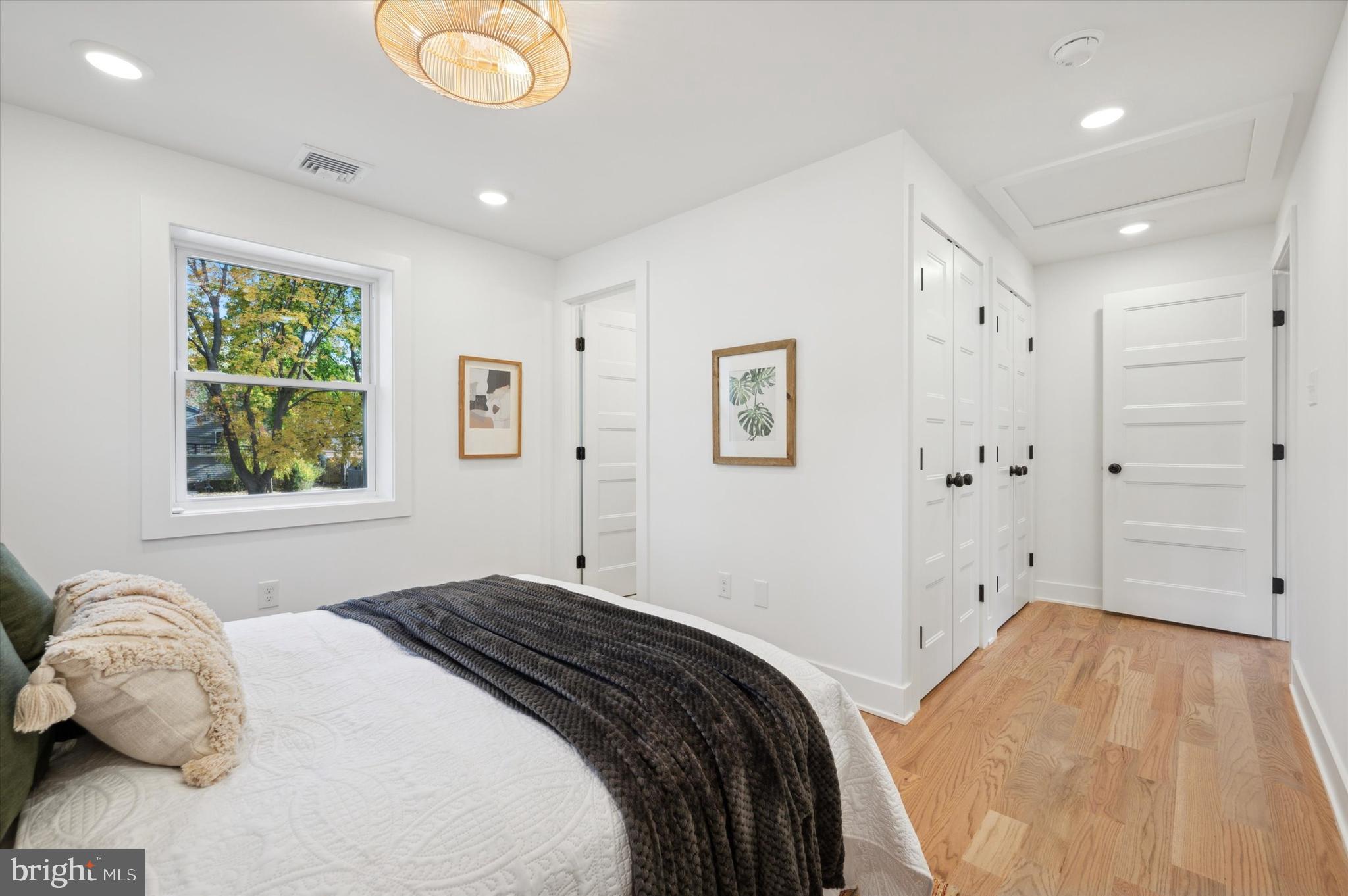 LAFAYETTE HILL - Residential