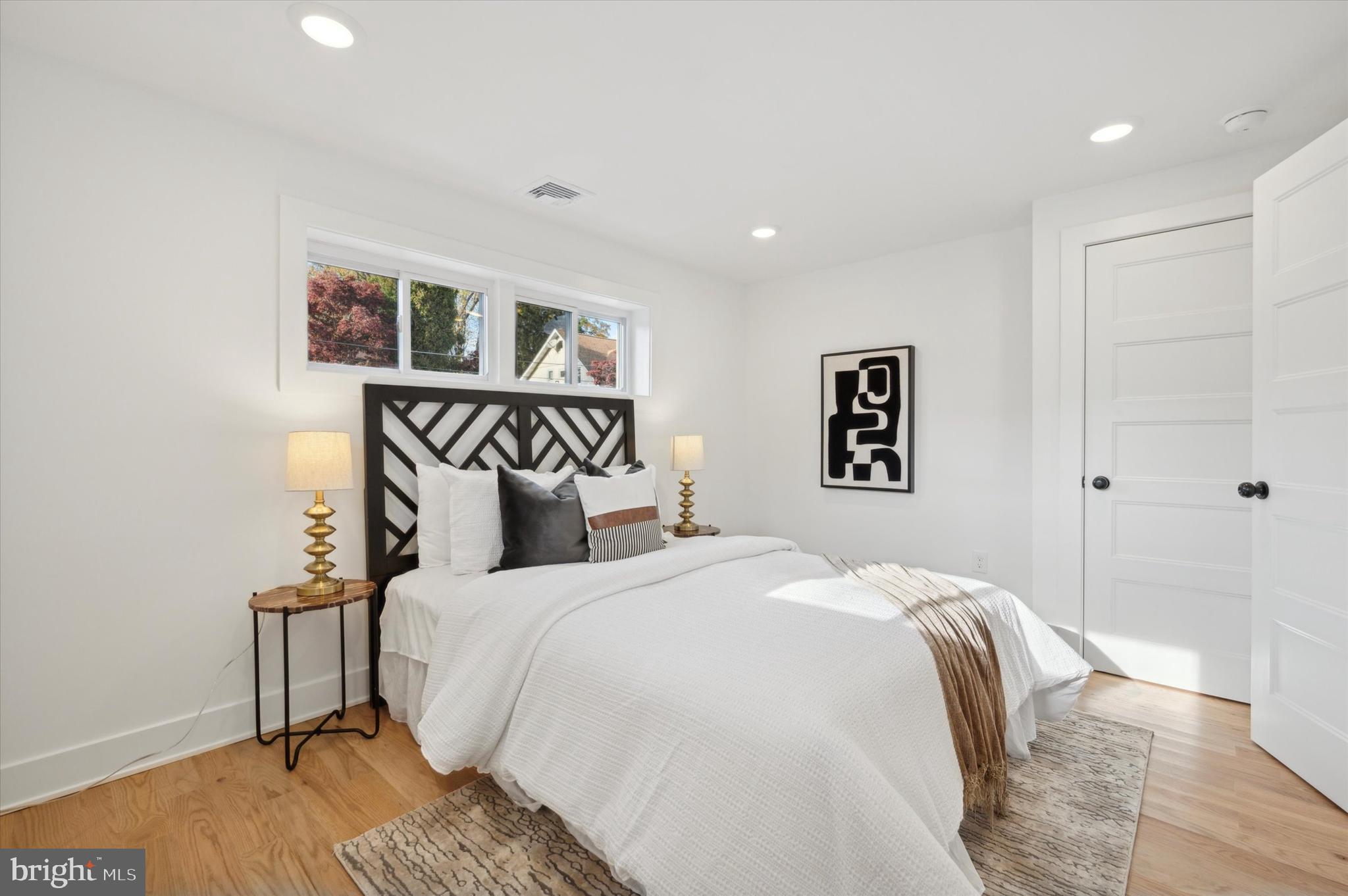 LAFAYETTE HILL - Residential