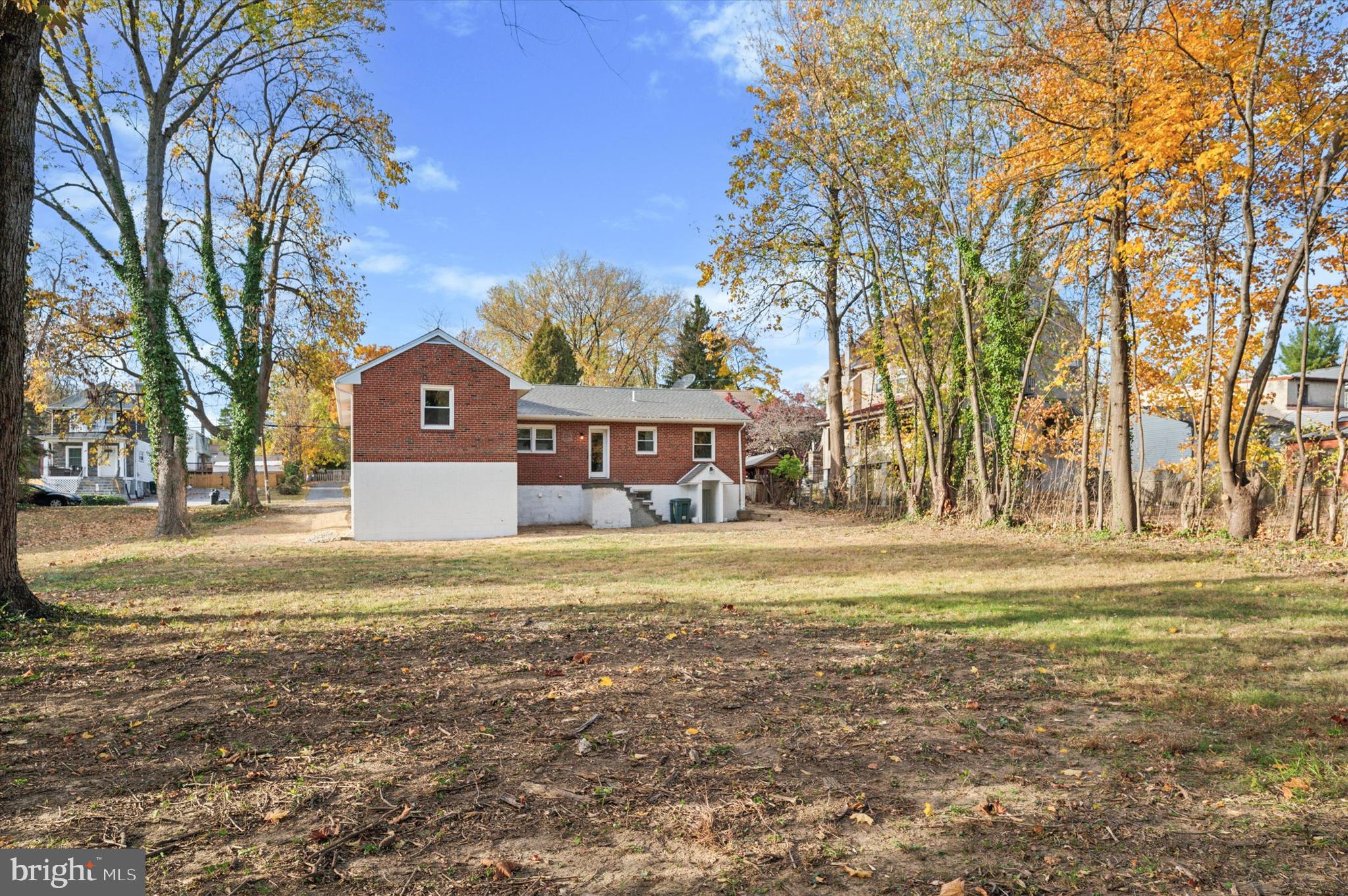 LAFAYETTE HILL - Residential