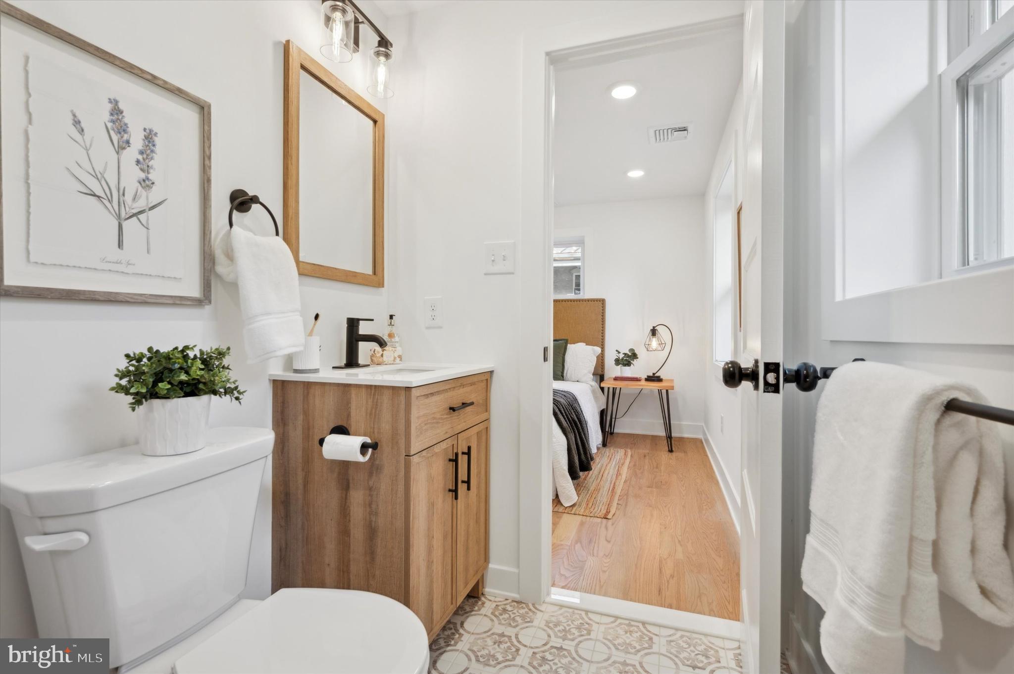 LAFAYETTE HILL - Residential