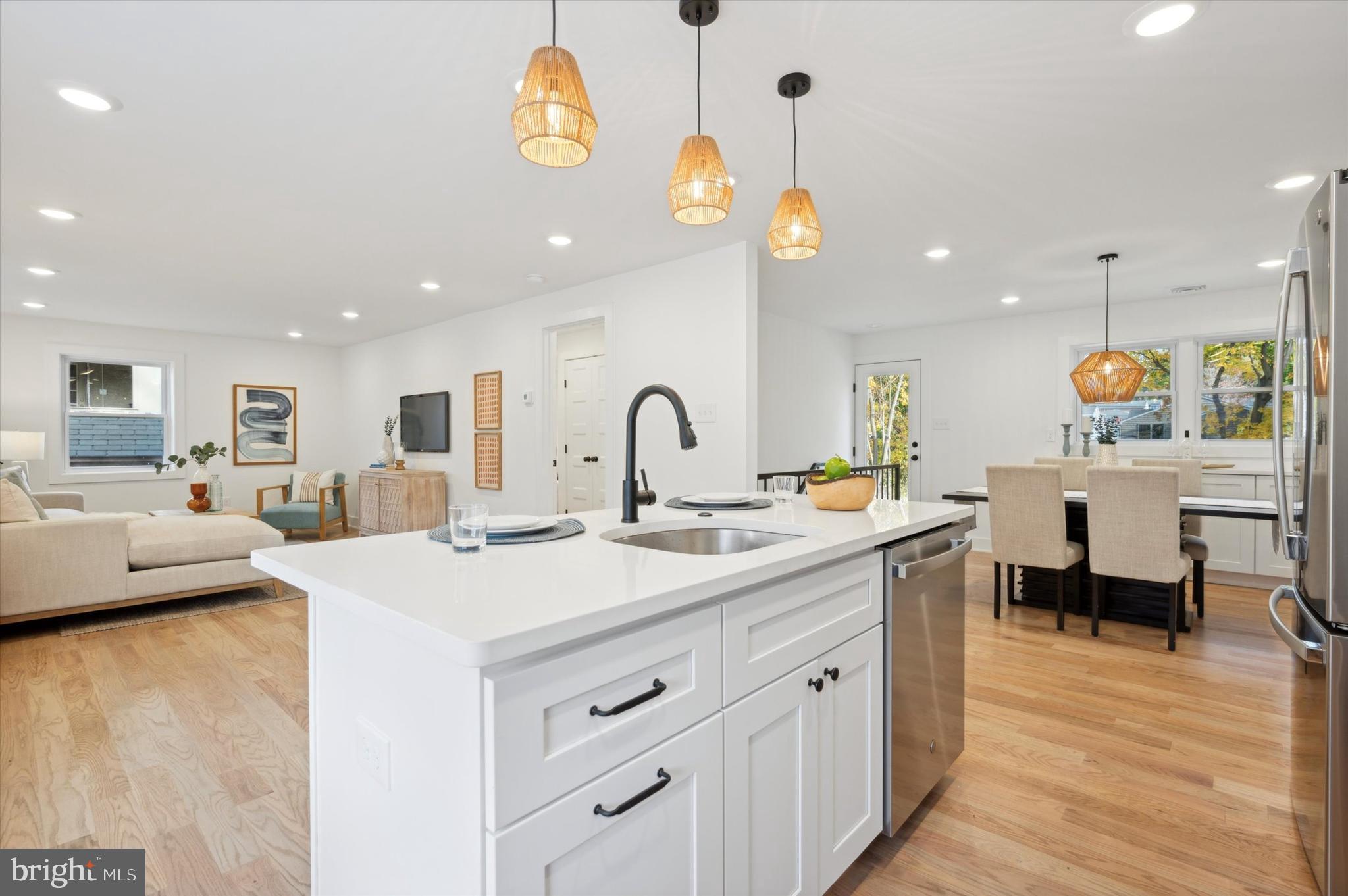 LAFAYETTE HILL - Residential