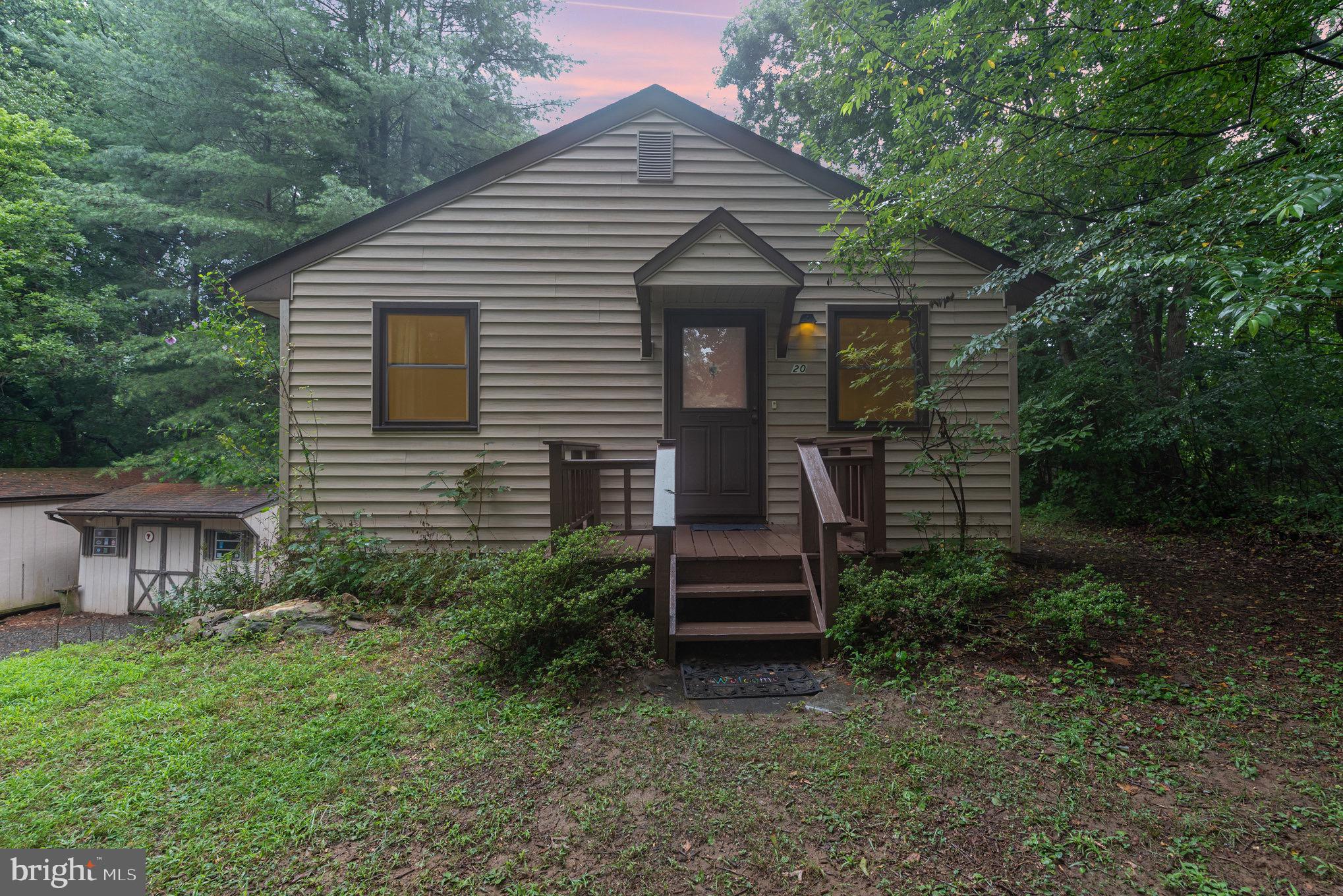 20 ALGONQUIN DRIVE