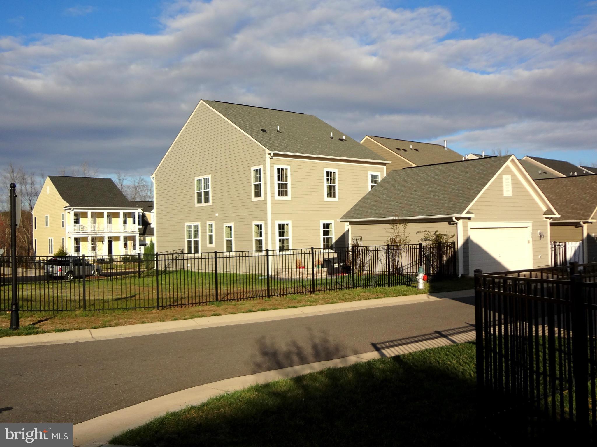 VILLAGE OF IDLEWILD - Residential