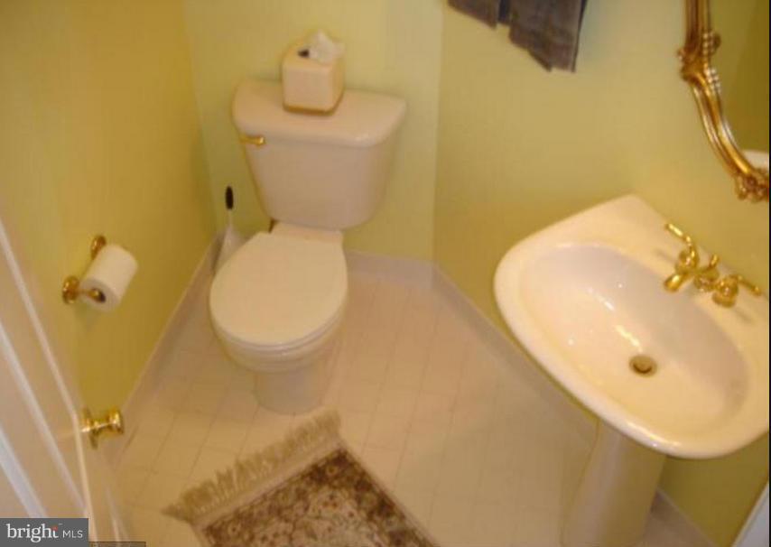 QUINCE ORCHARD PARK - Residential Lease