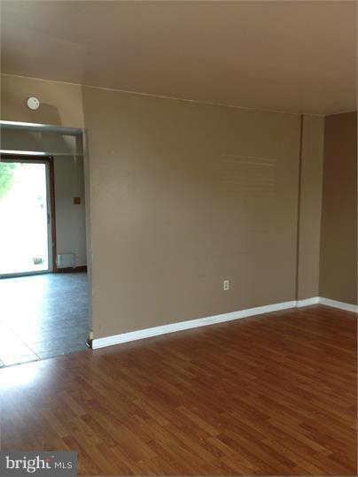 BREEZEWOOD FOREST - Residential Lease