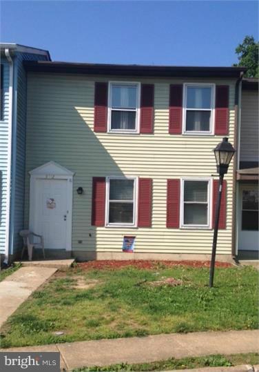 BREEZEWOOD FOREST - Residential Lease