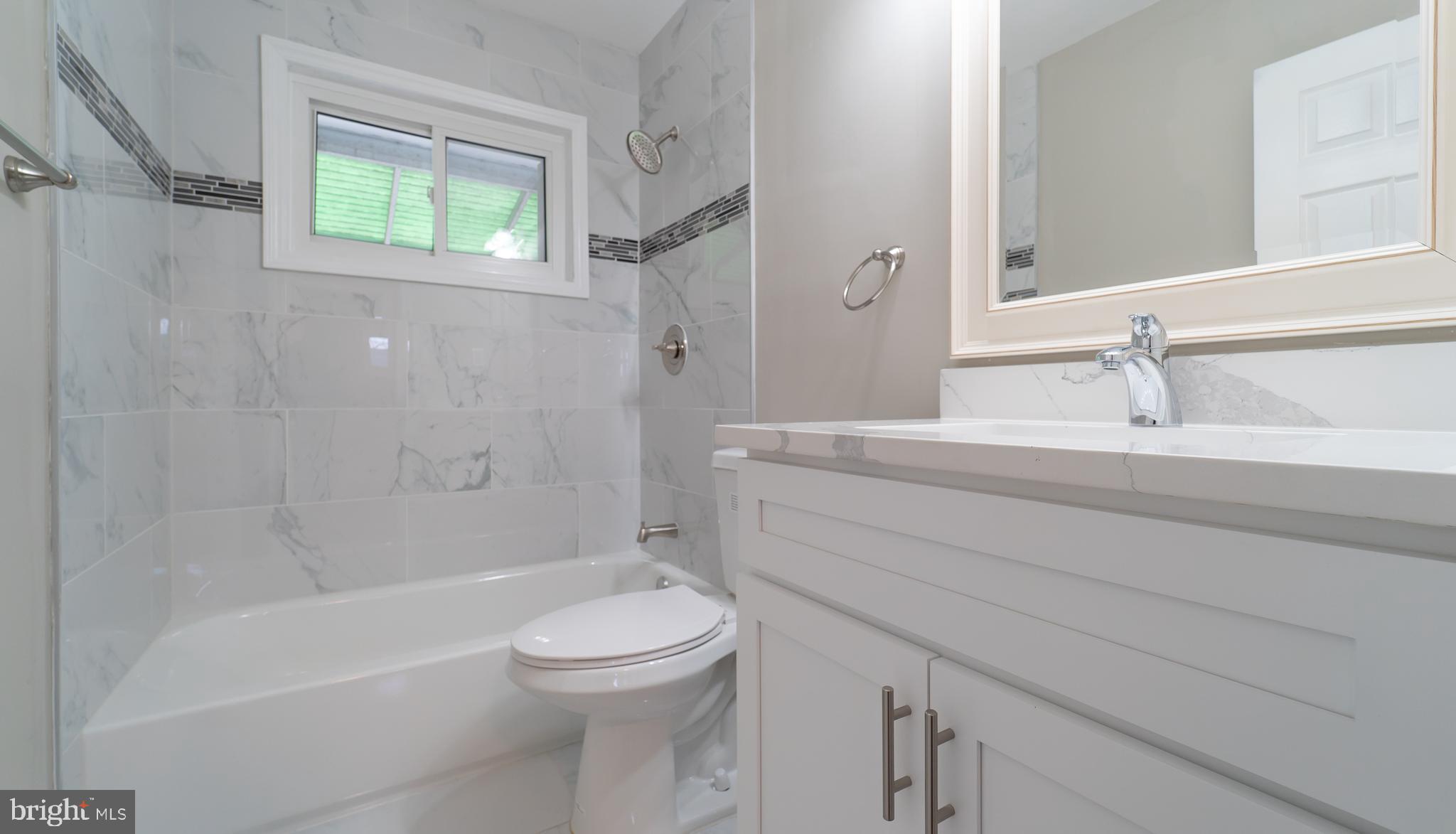 LIBERTY CREST - Residential