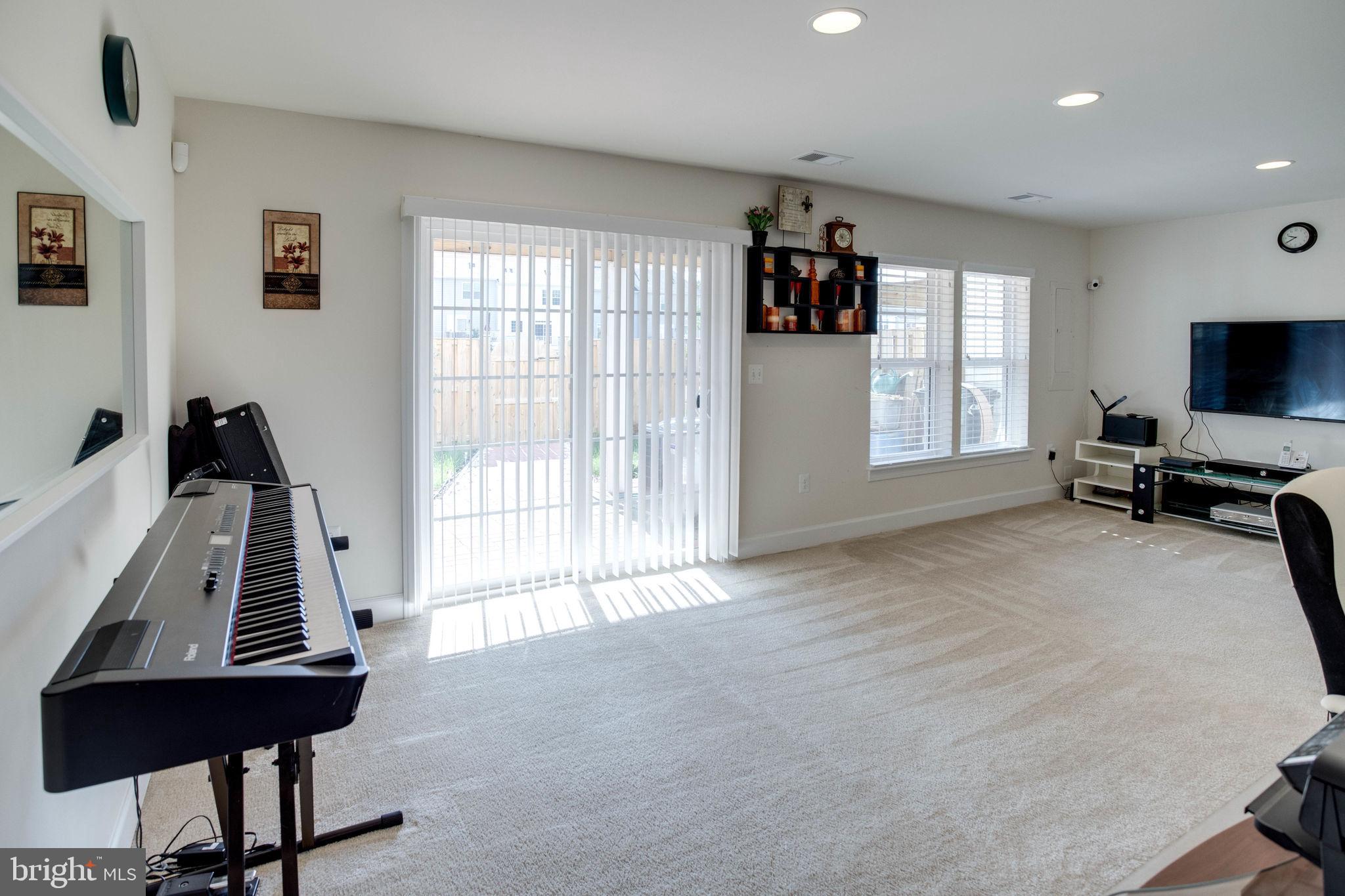 POWELLS LANDING - Residential Lease