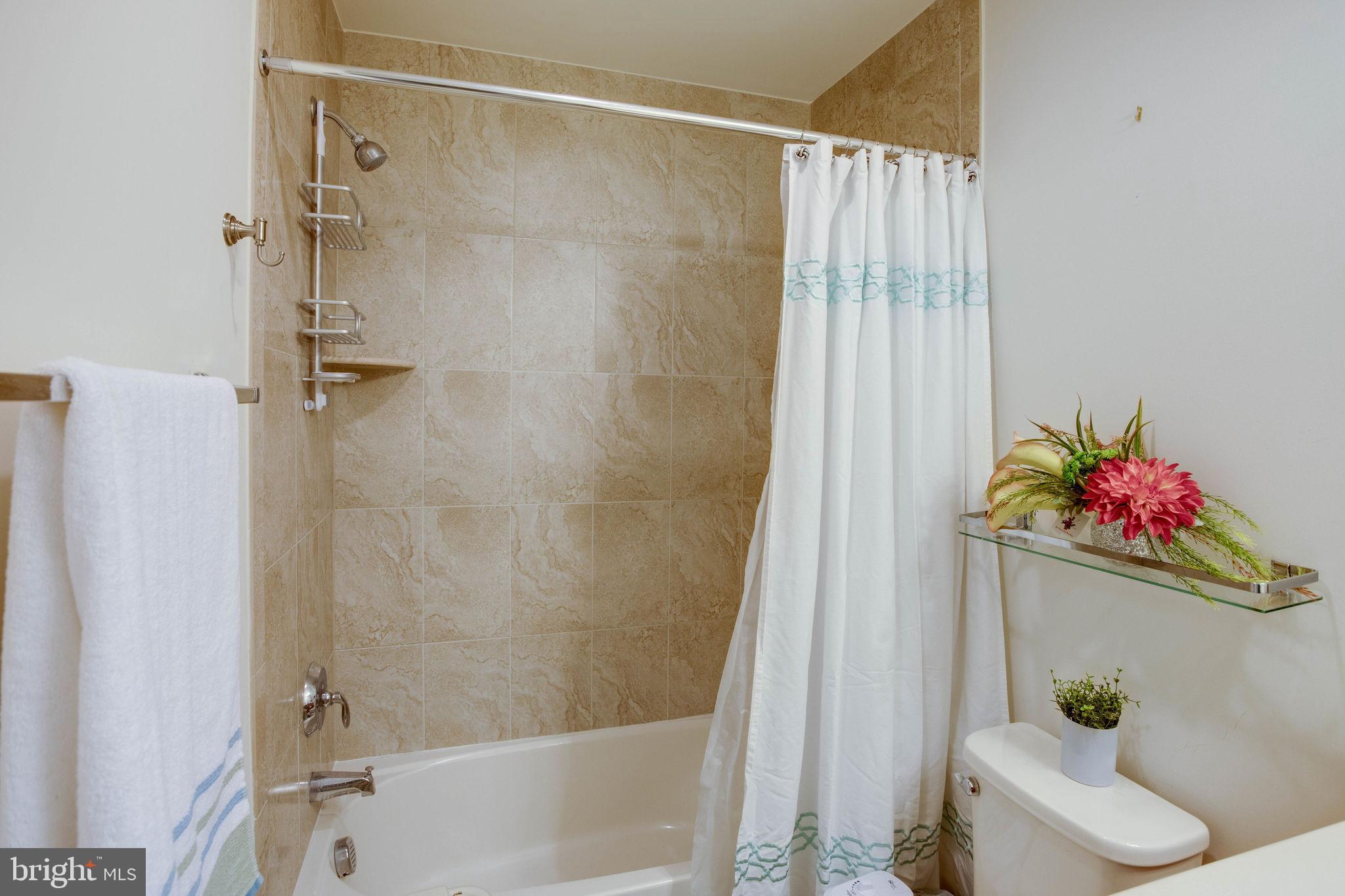 POWELLS LANDING - Residential Lease